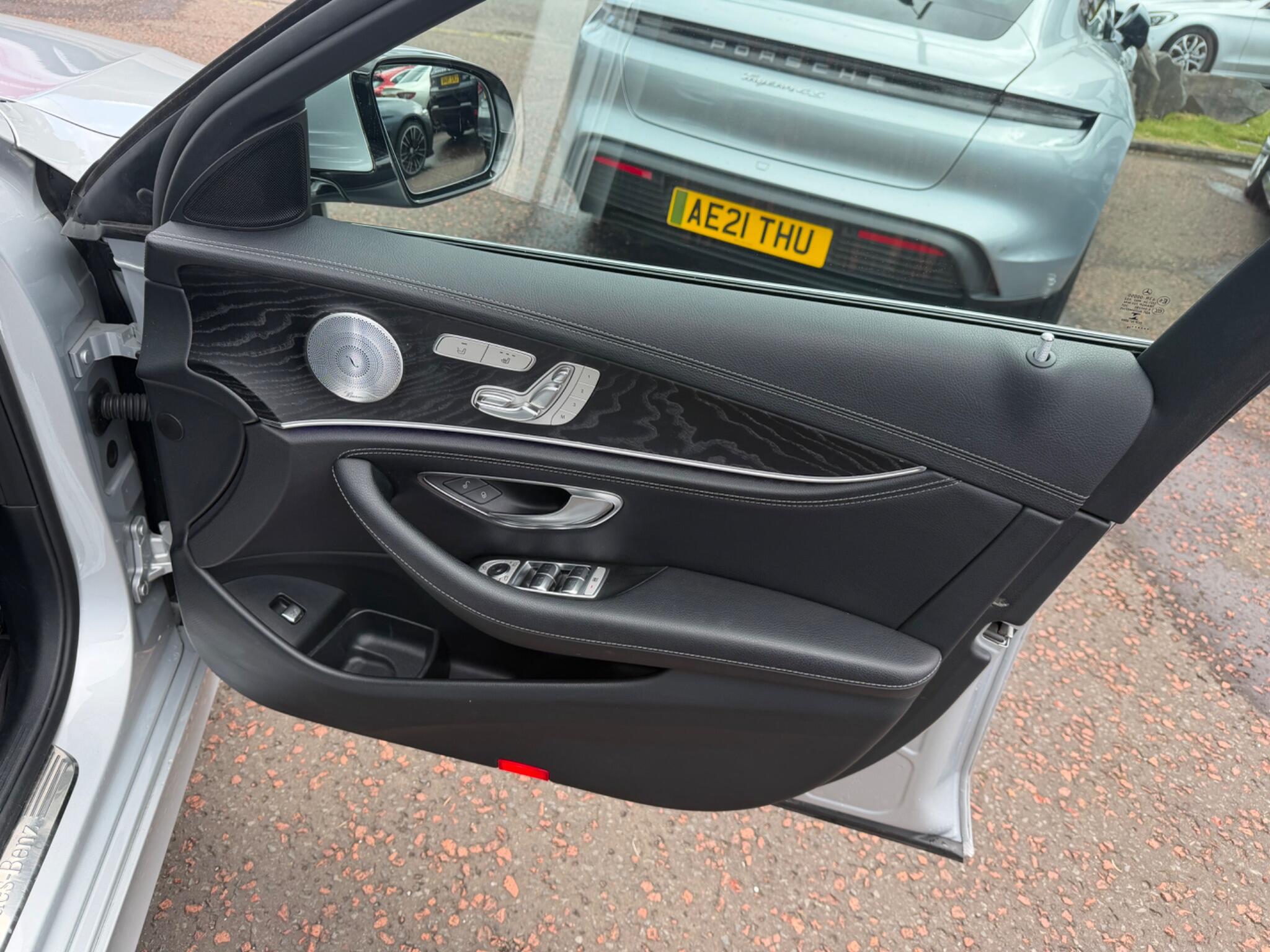 Mercedes-Benz E Class view 18