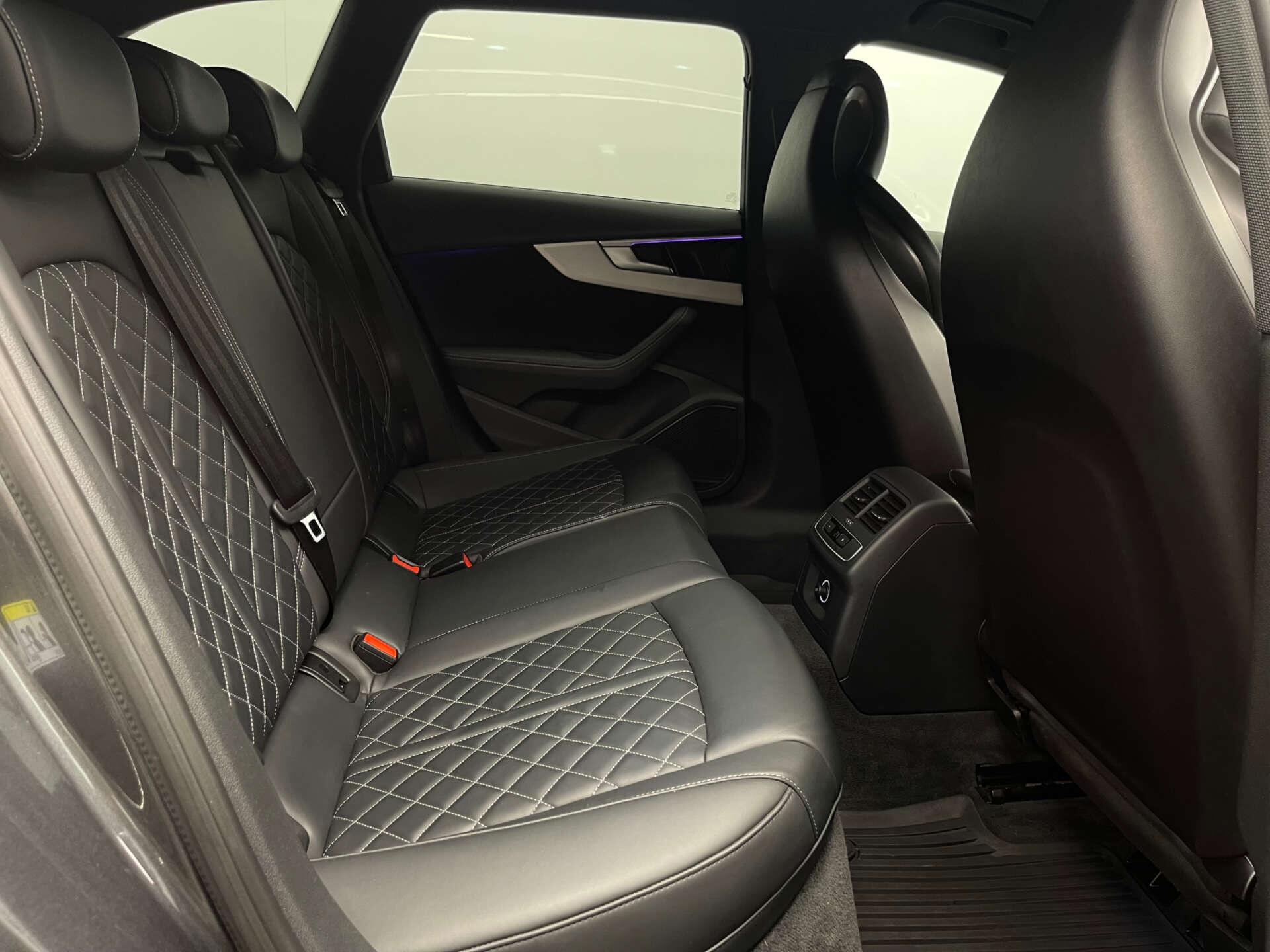 Audi S4 Avant view 27