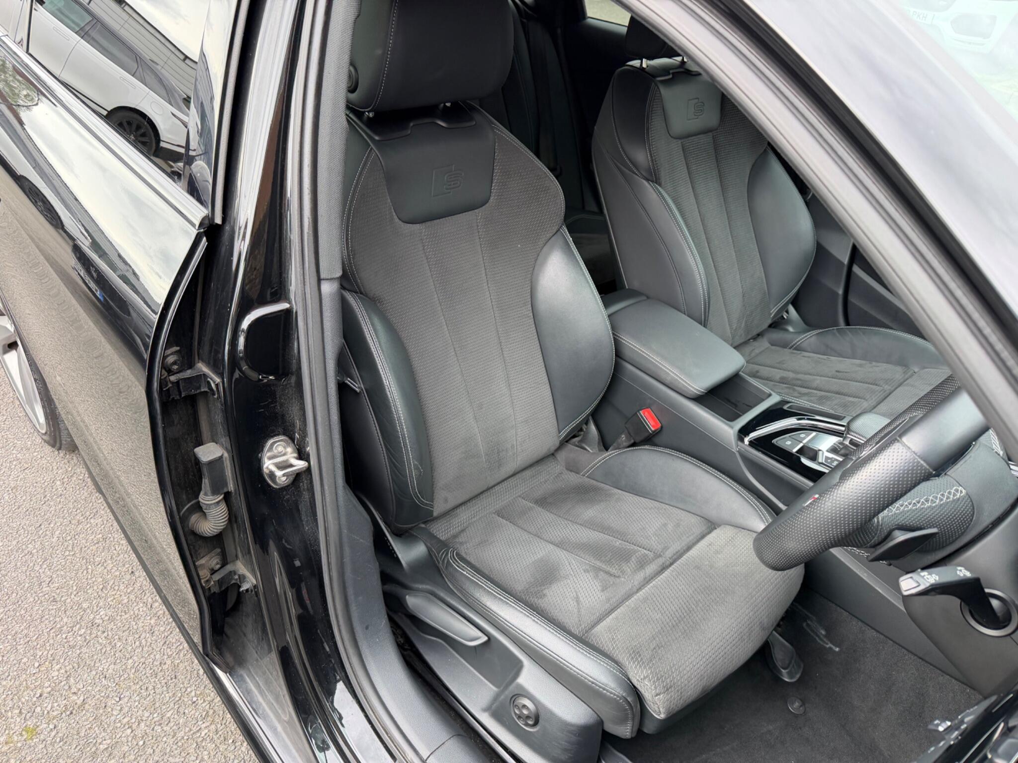 Audi A4 view 17