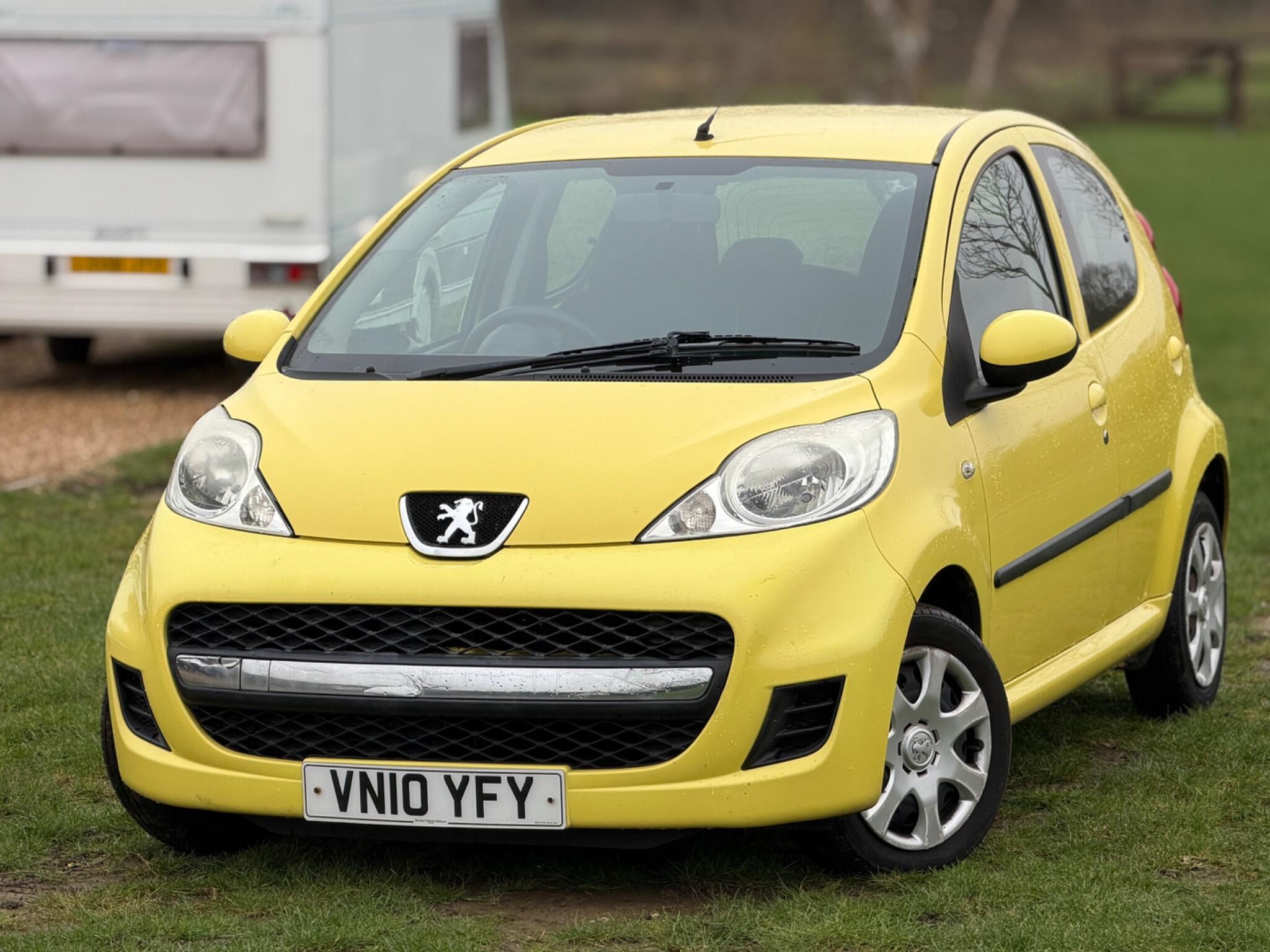 2010 Peugeot 107 1.0 12V Urban Euro 4 5dr image 1