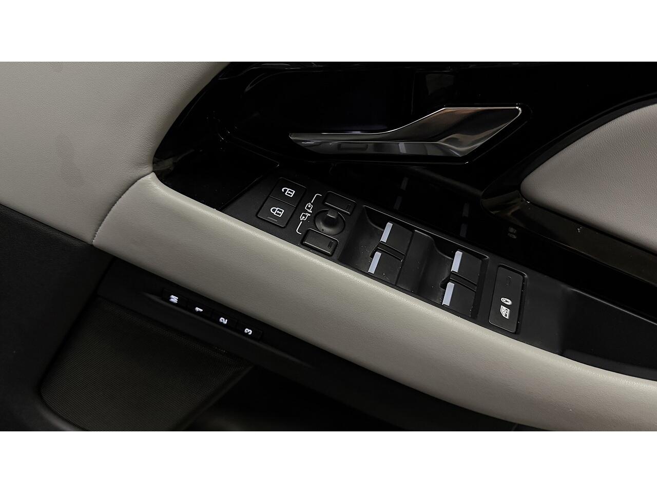 Land Rover Range Rover Evoque view 27