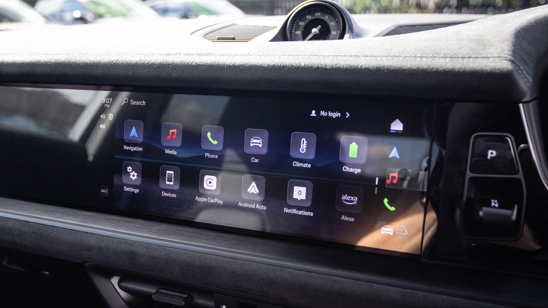 Porsche Cayenne view 27