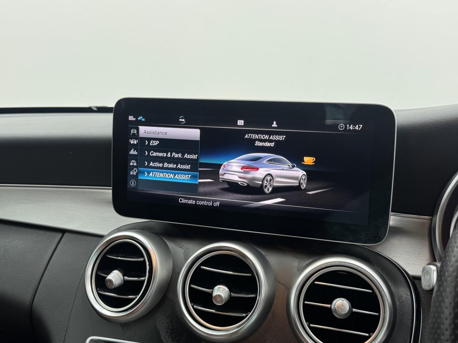 Mercedes-Benz C-Class view 44