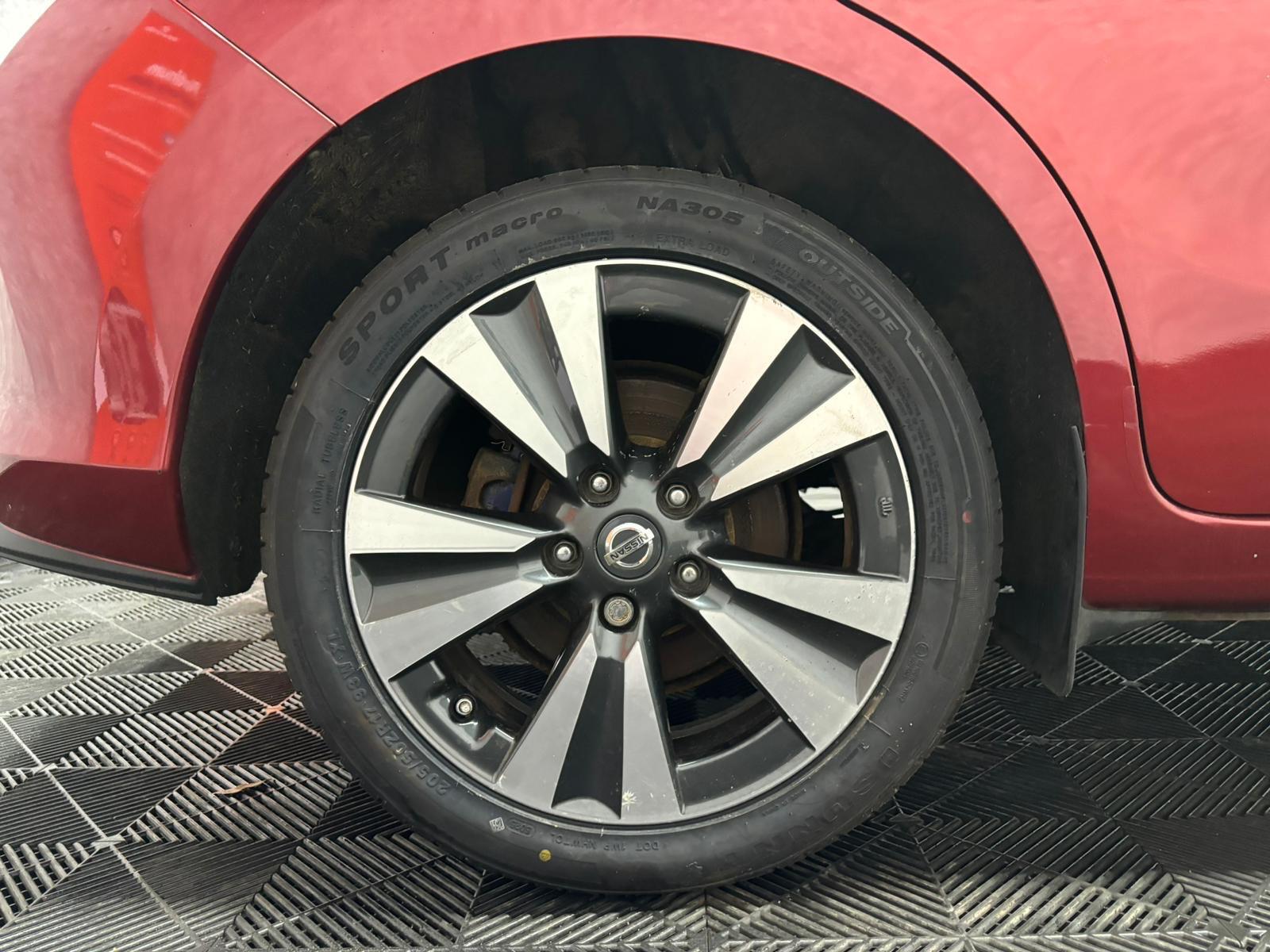 Nissan Pulsar view 29