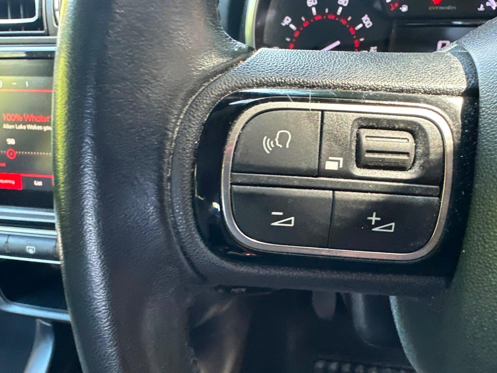 Ford Fiesta view 25