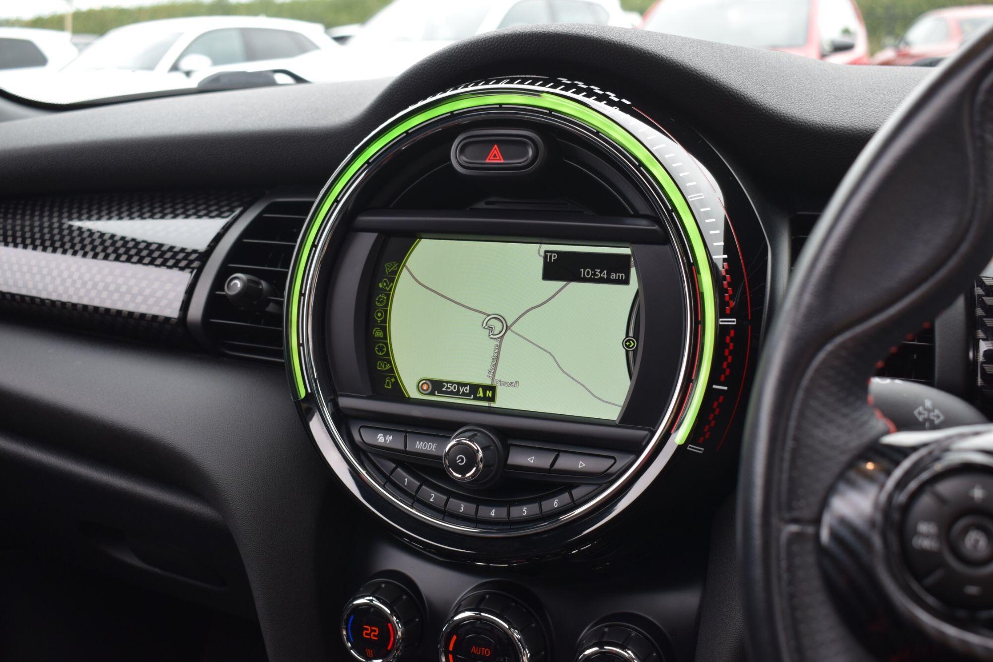 Mini Hatch view 17