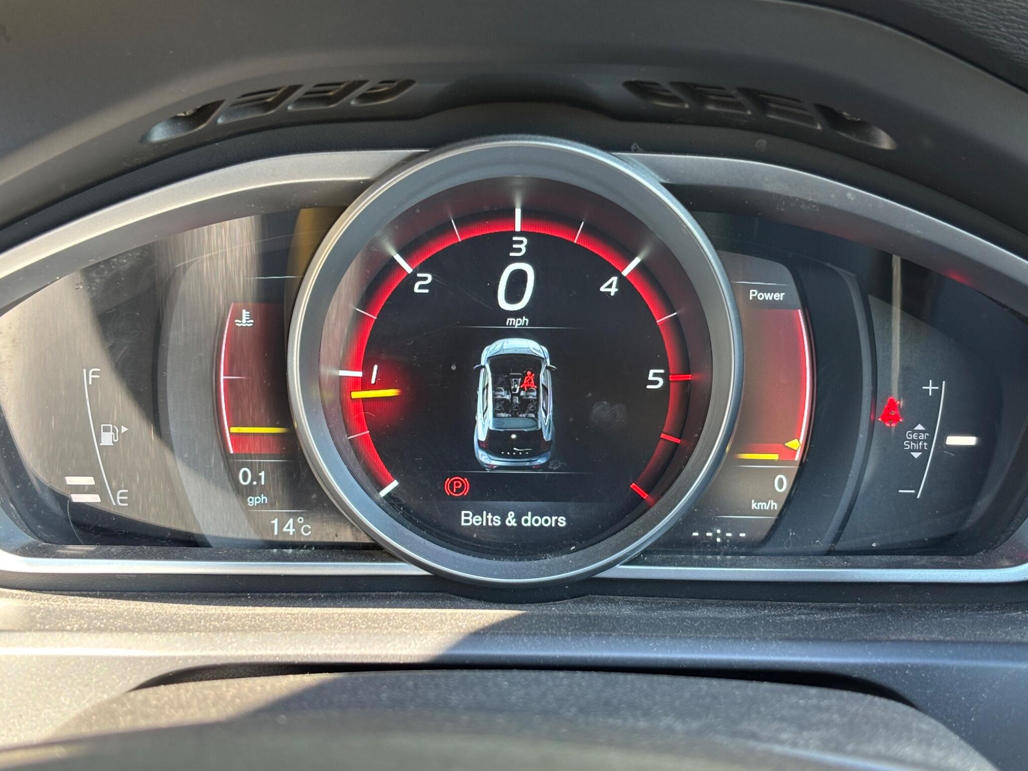 Volvo V40 view 27