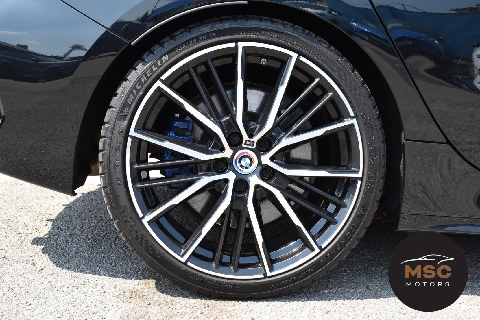 BMW 1 Series view 33