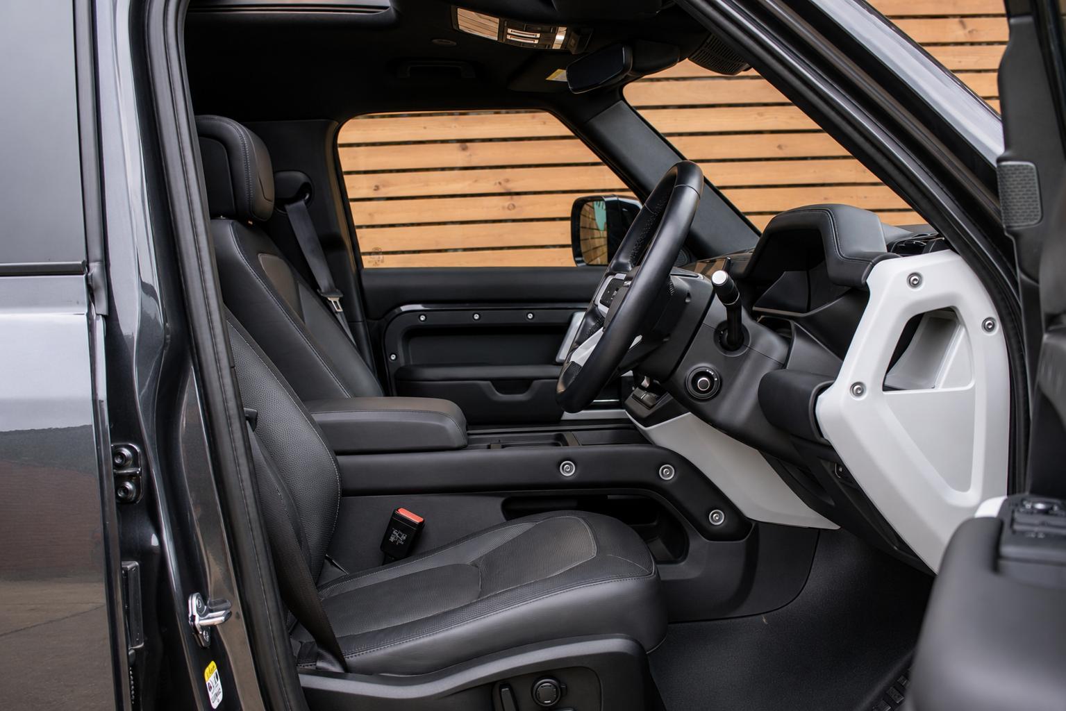 Land Rover Defender view 7