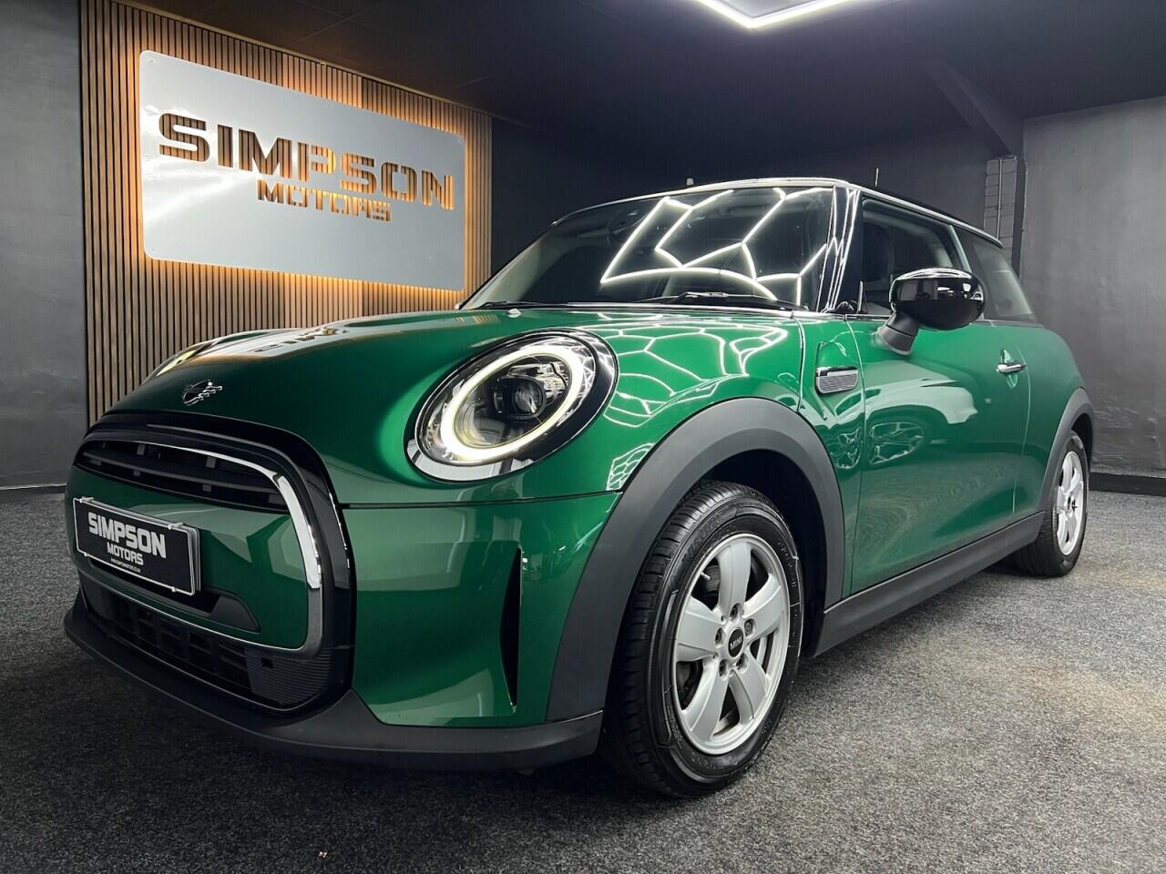 Mini Hatch view 25