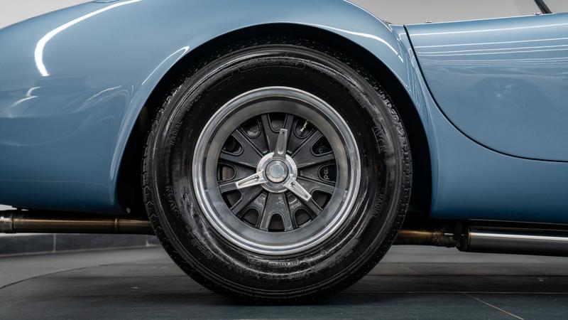 Ac Cobra view 18