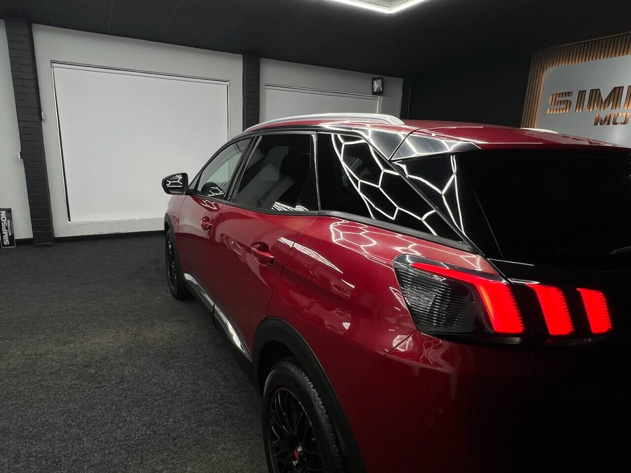 Peugeot 3008 view 6