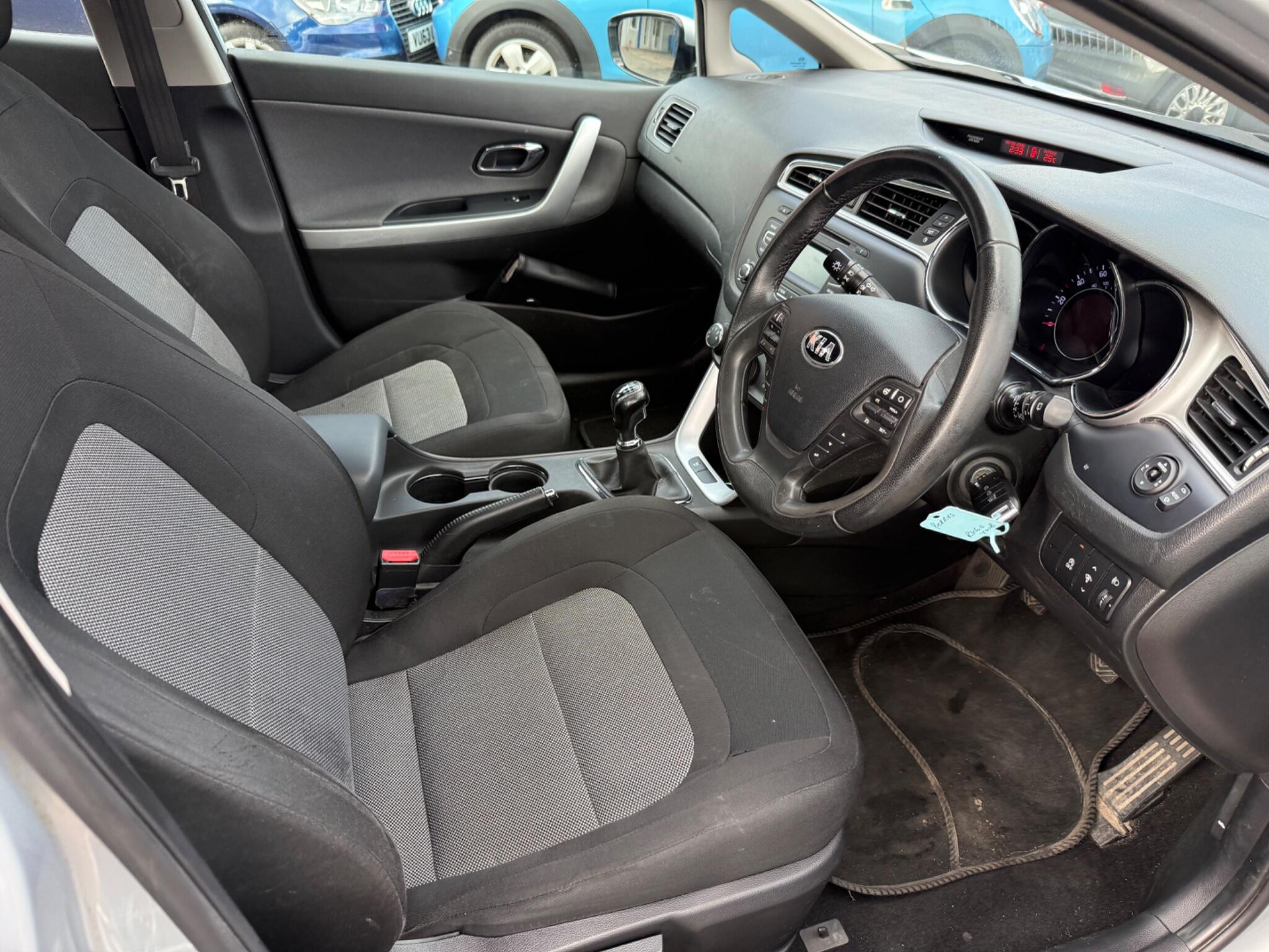 Kia Ceed view 27