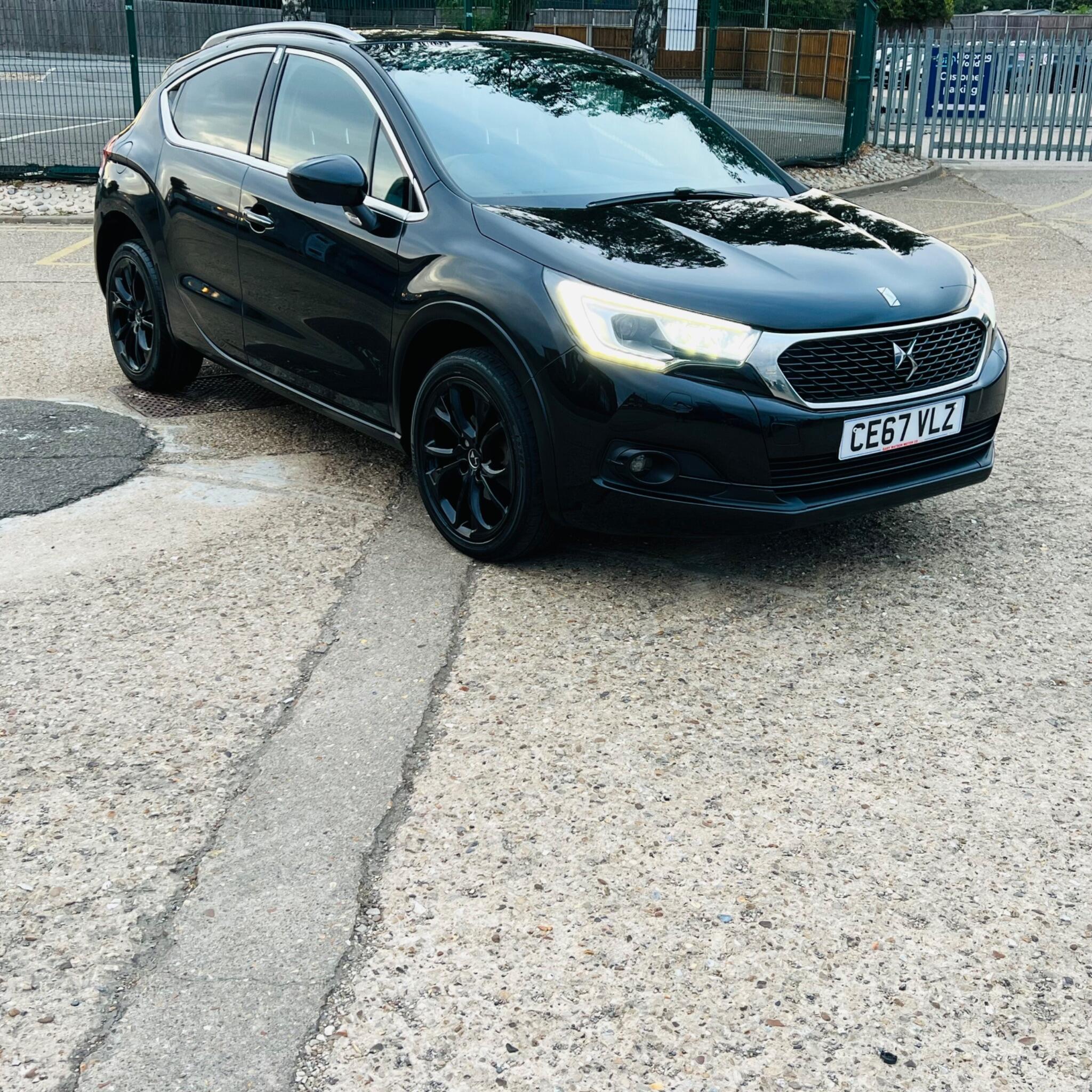 DS Automobiles DS 4 Crossback view 5