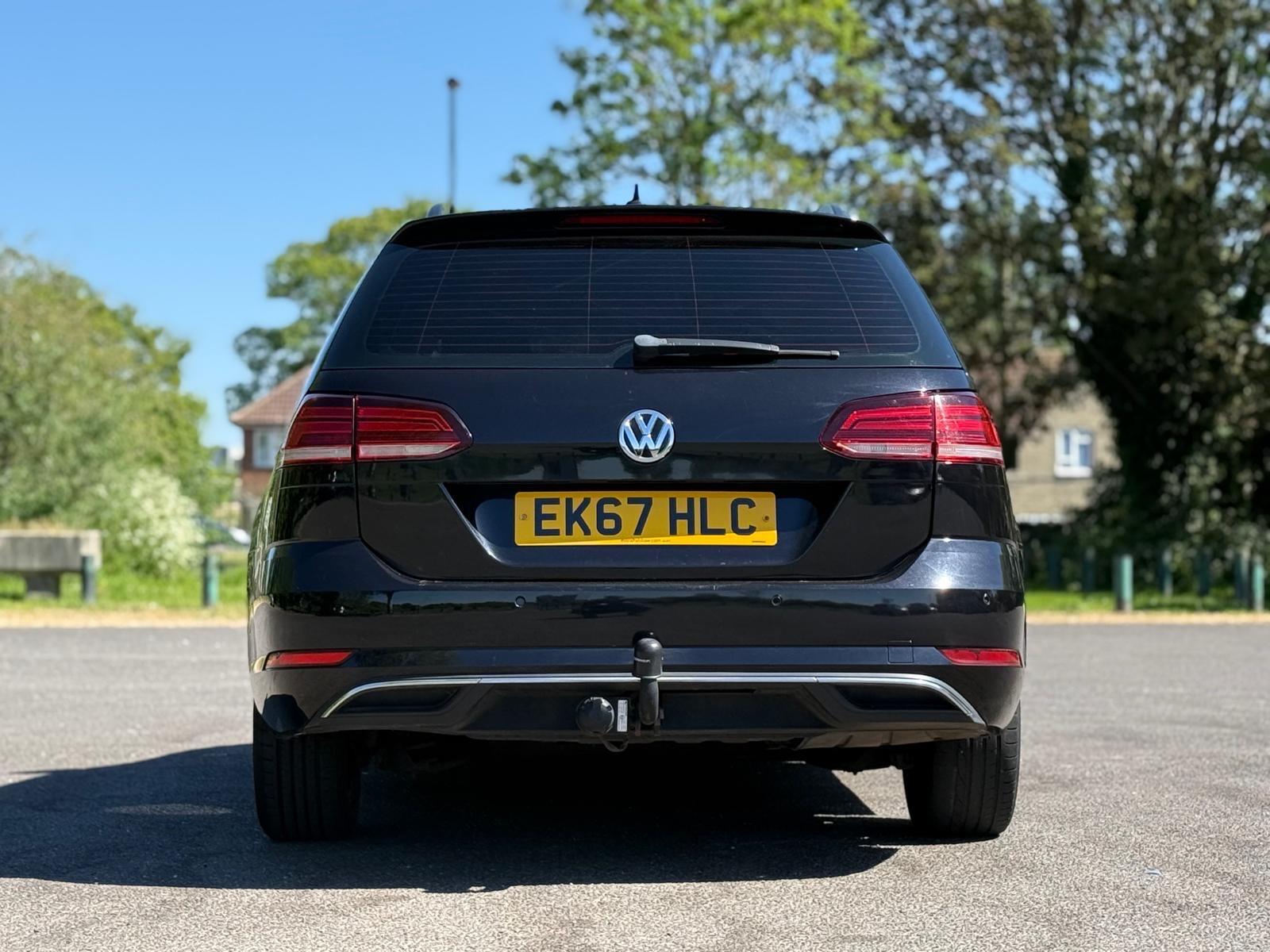 Volkswagen Golf view 14