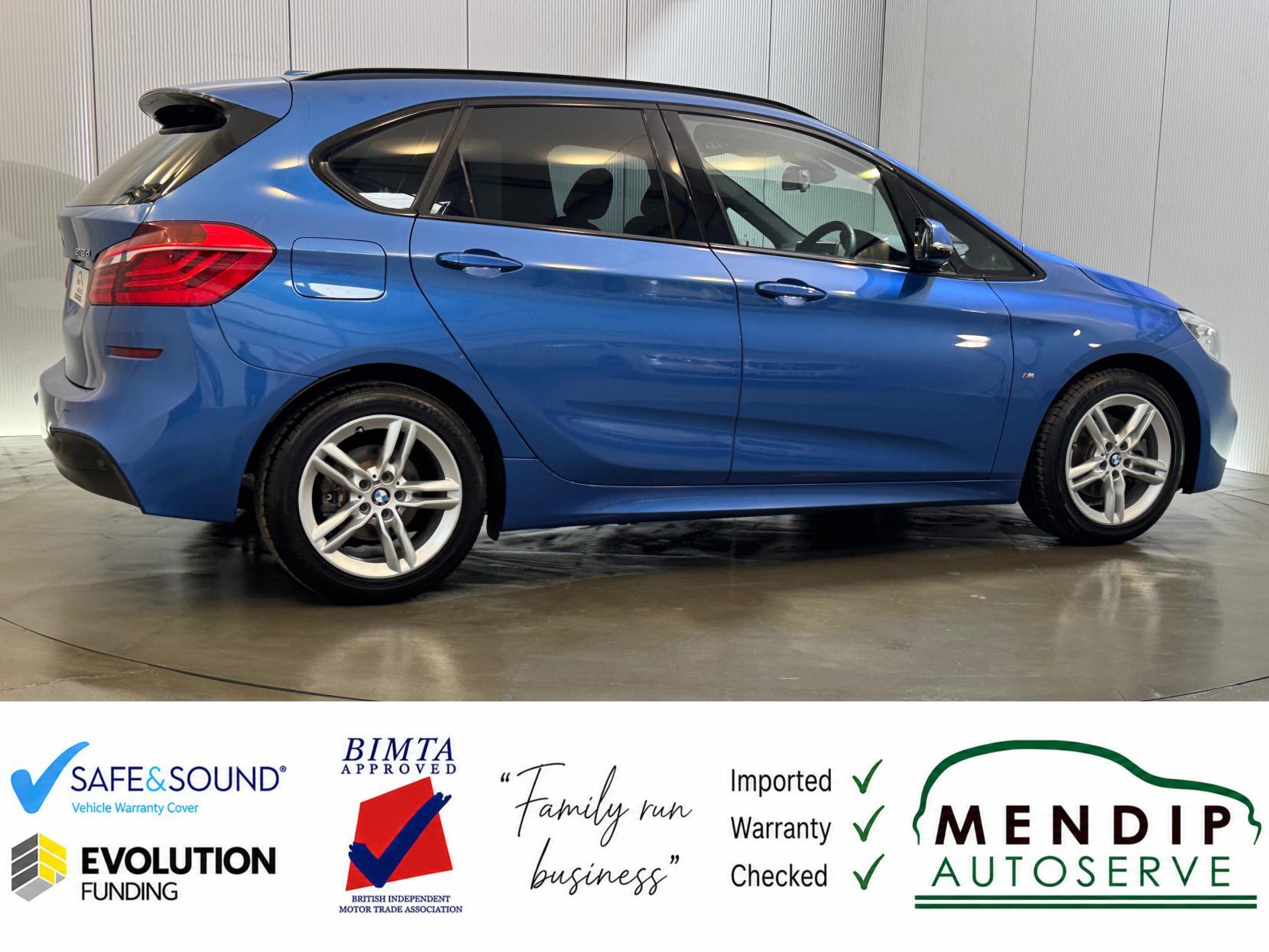 BMW 2 Series view 35