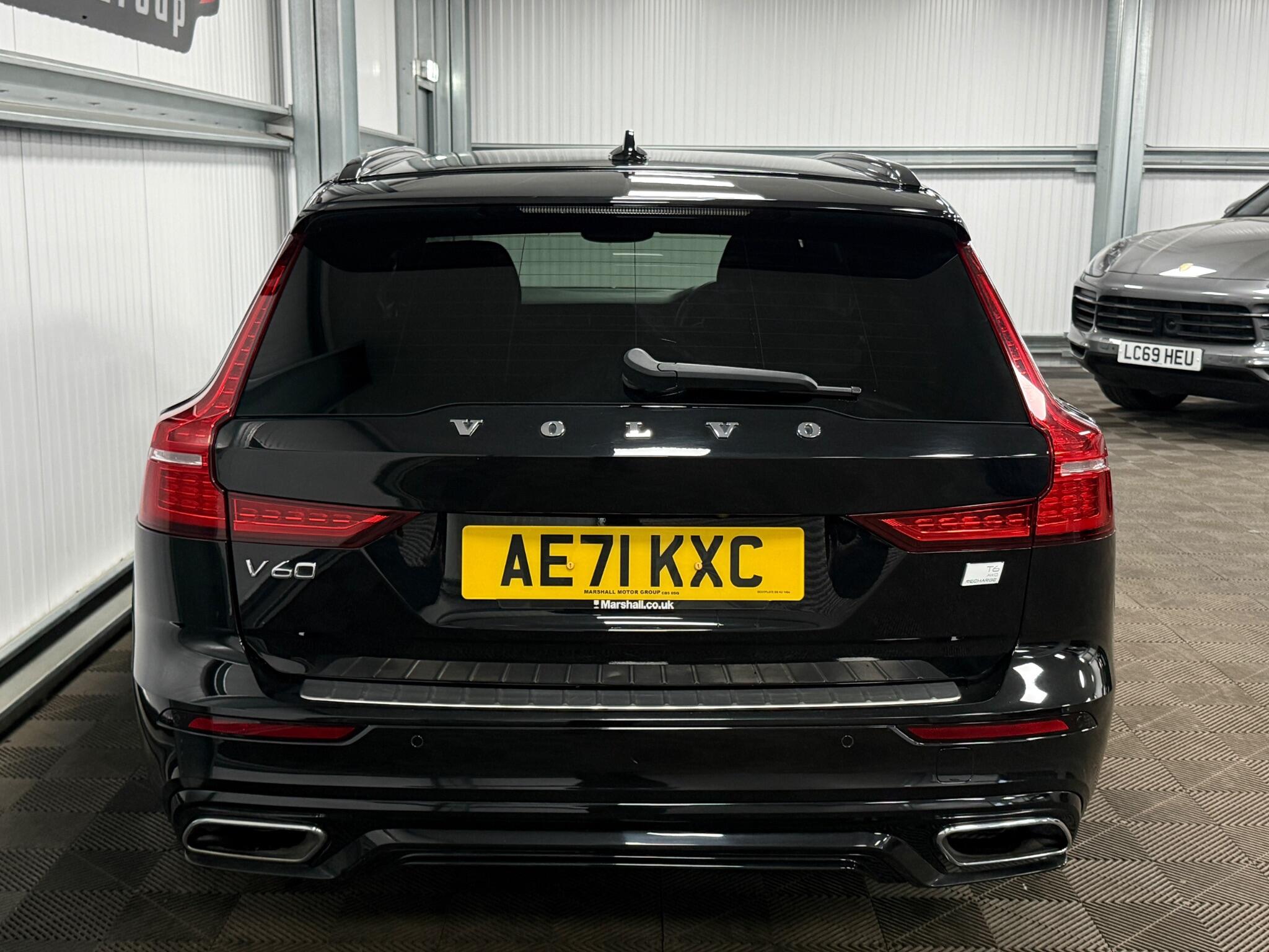 Volvo V60 view 10