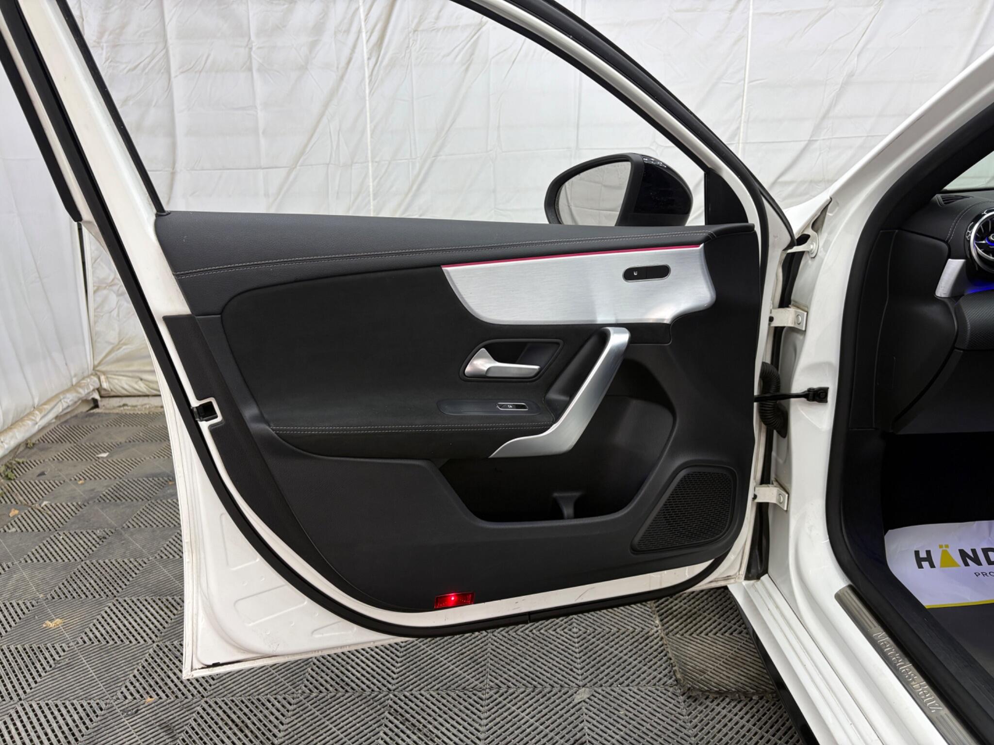 Mercedes-Benz A-Class view 28