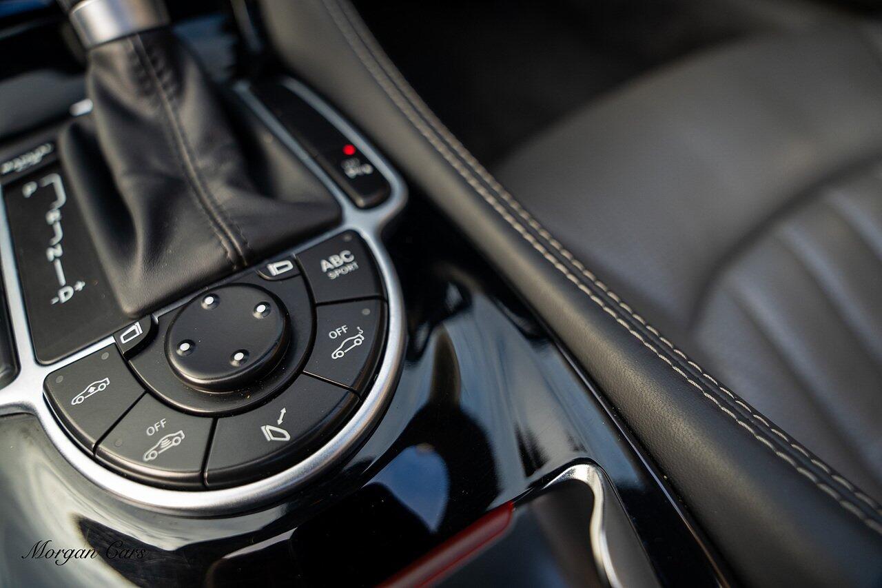 Mercedes-Benz SL view 71