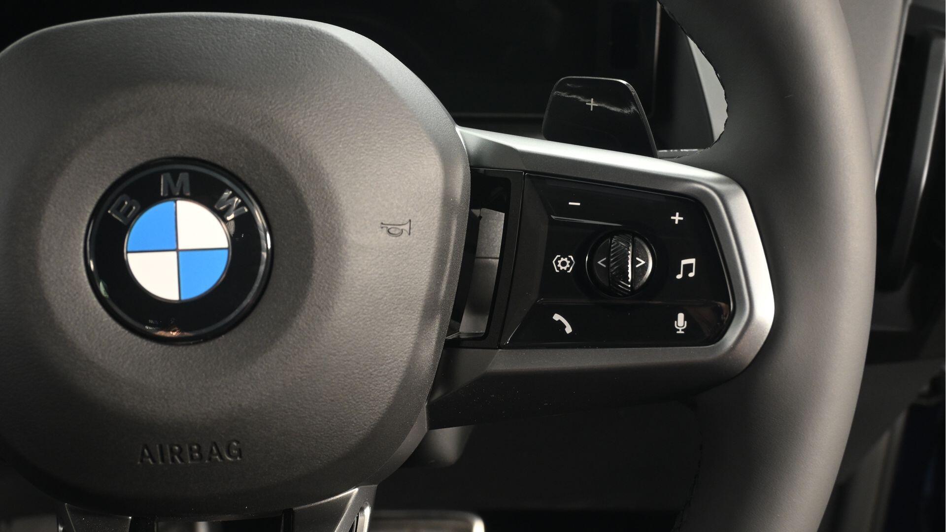 BMW X3 view 18