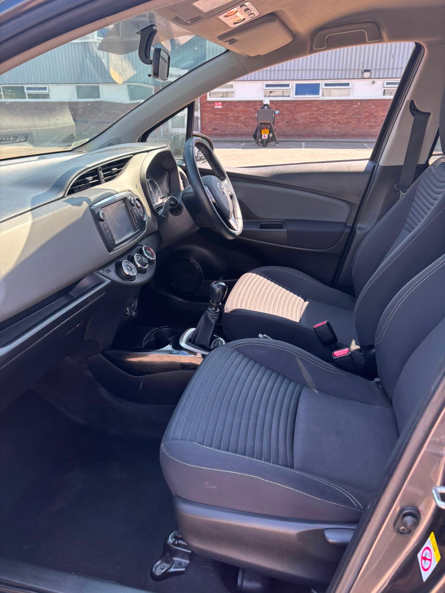 Toyota Yaris view 42