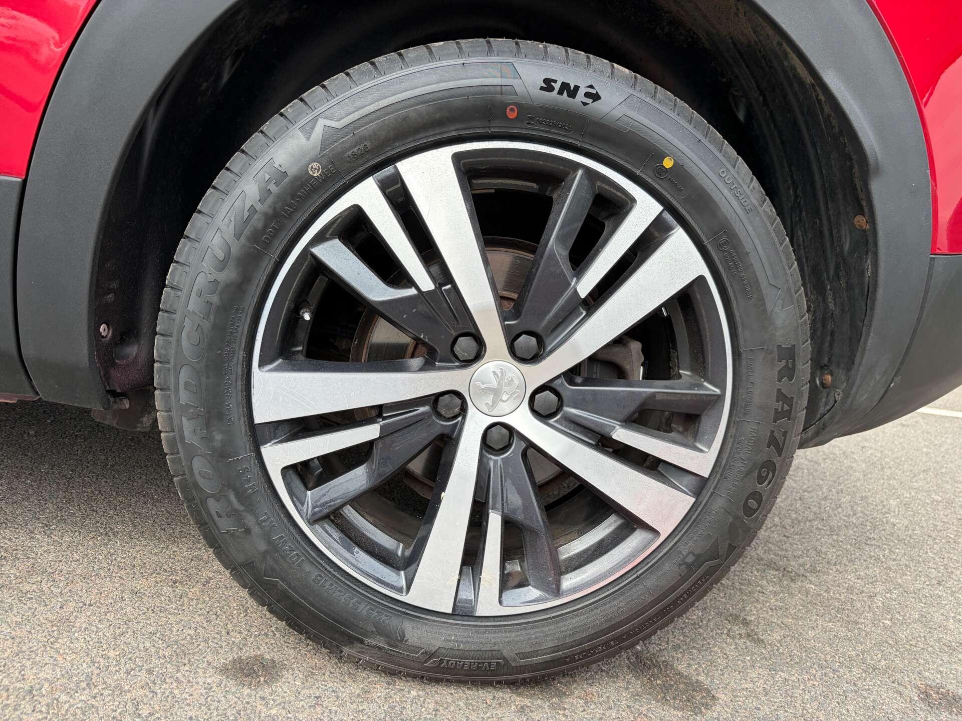 Peugeot 3008 view 12
