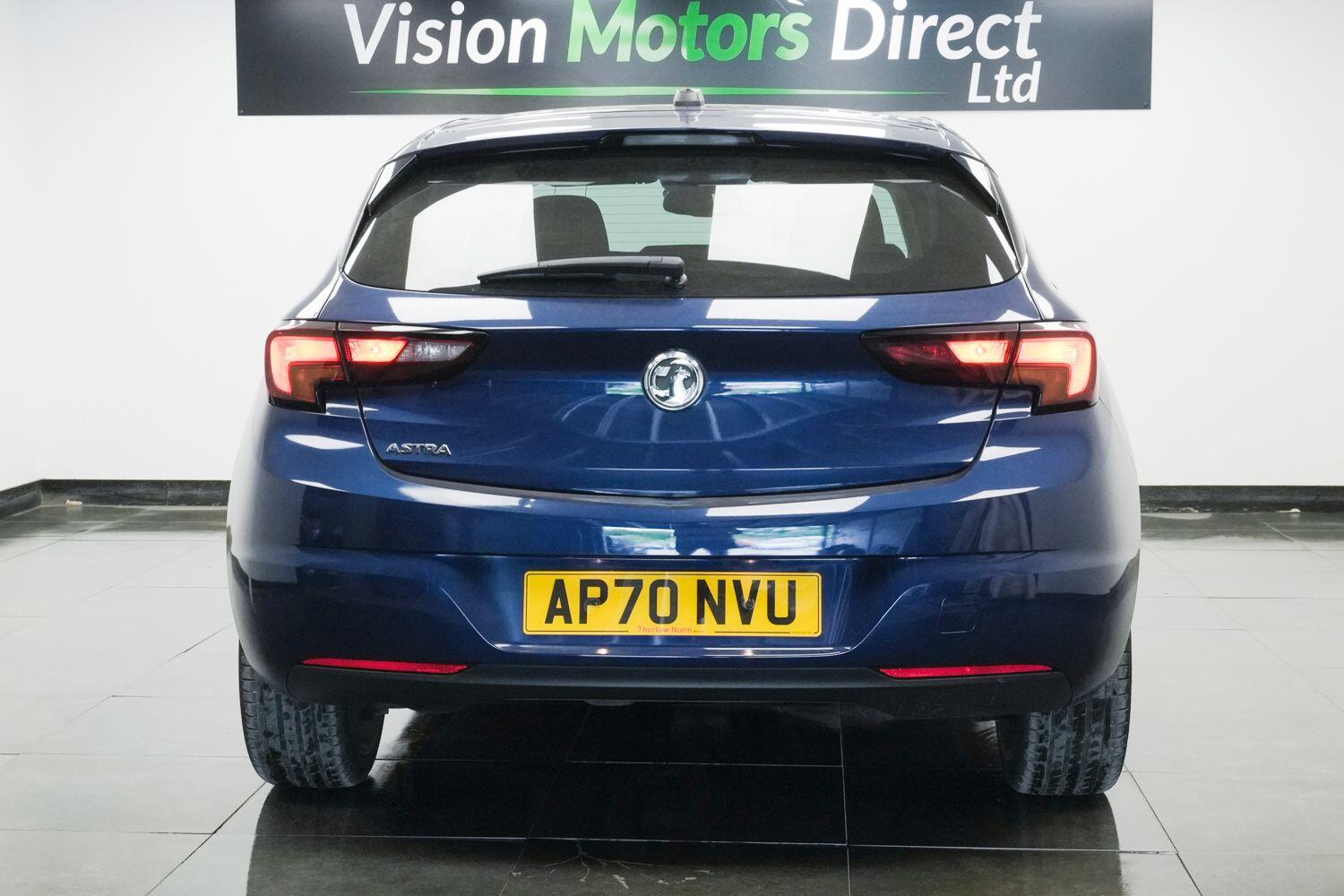 Vauxhall Astra view 3