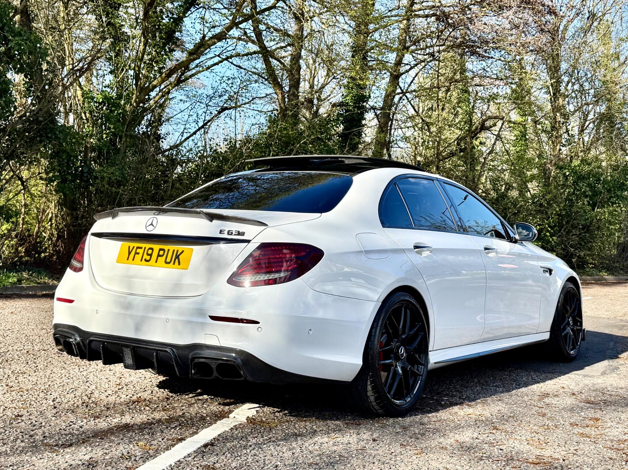 Mercedes-Benz E-Class view 26