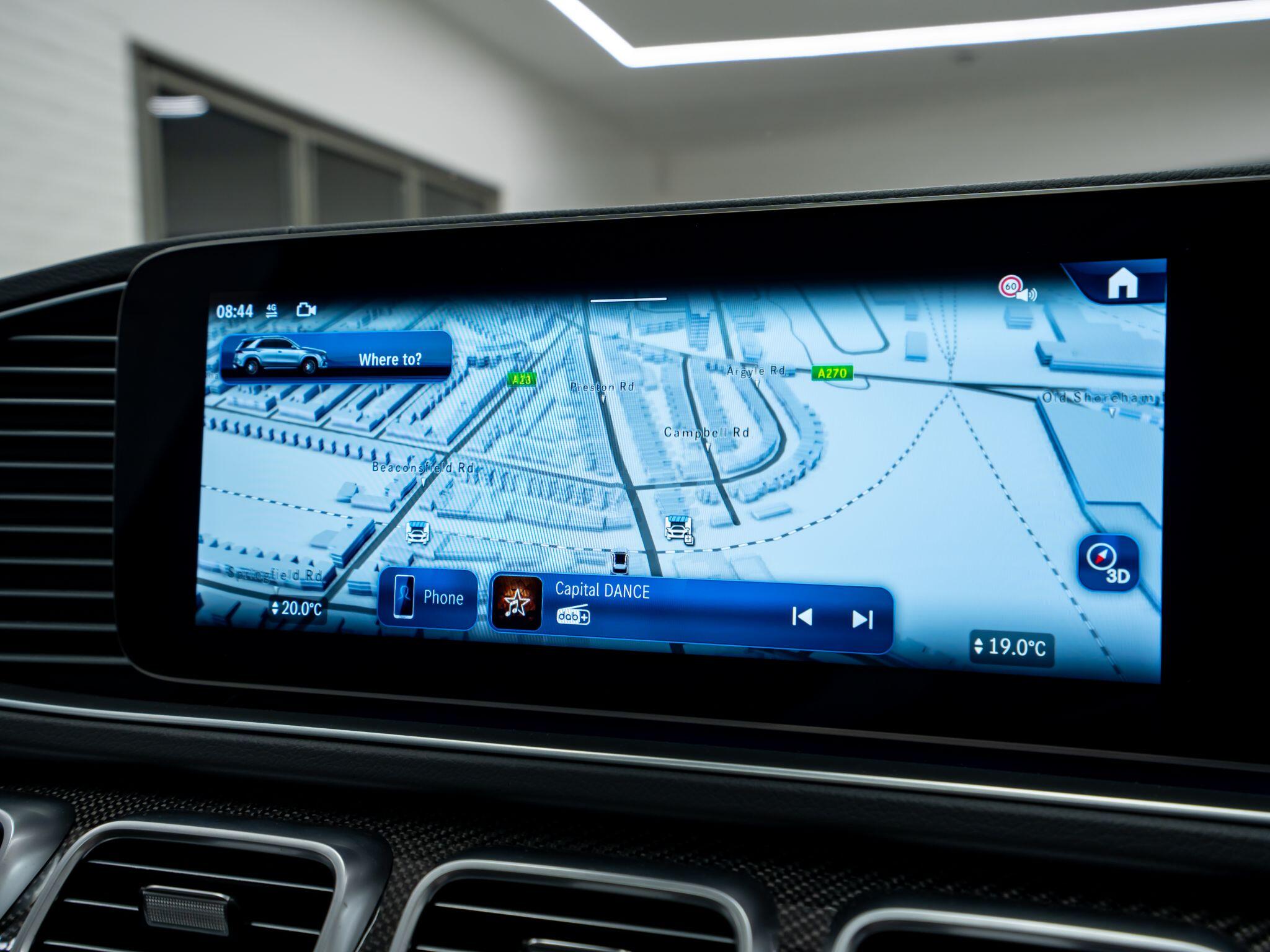 Mercedes-Benz GLE view 29