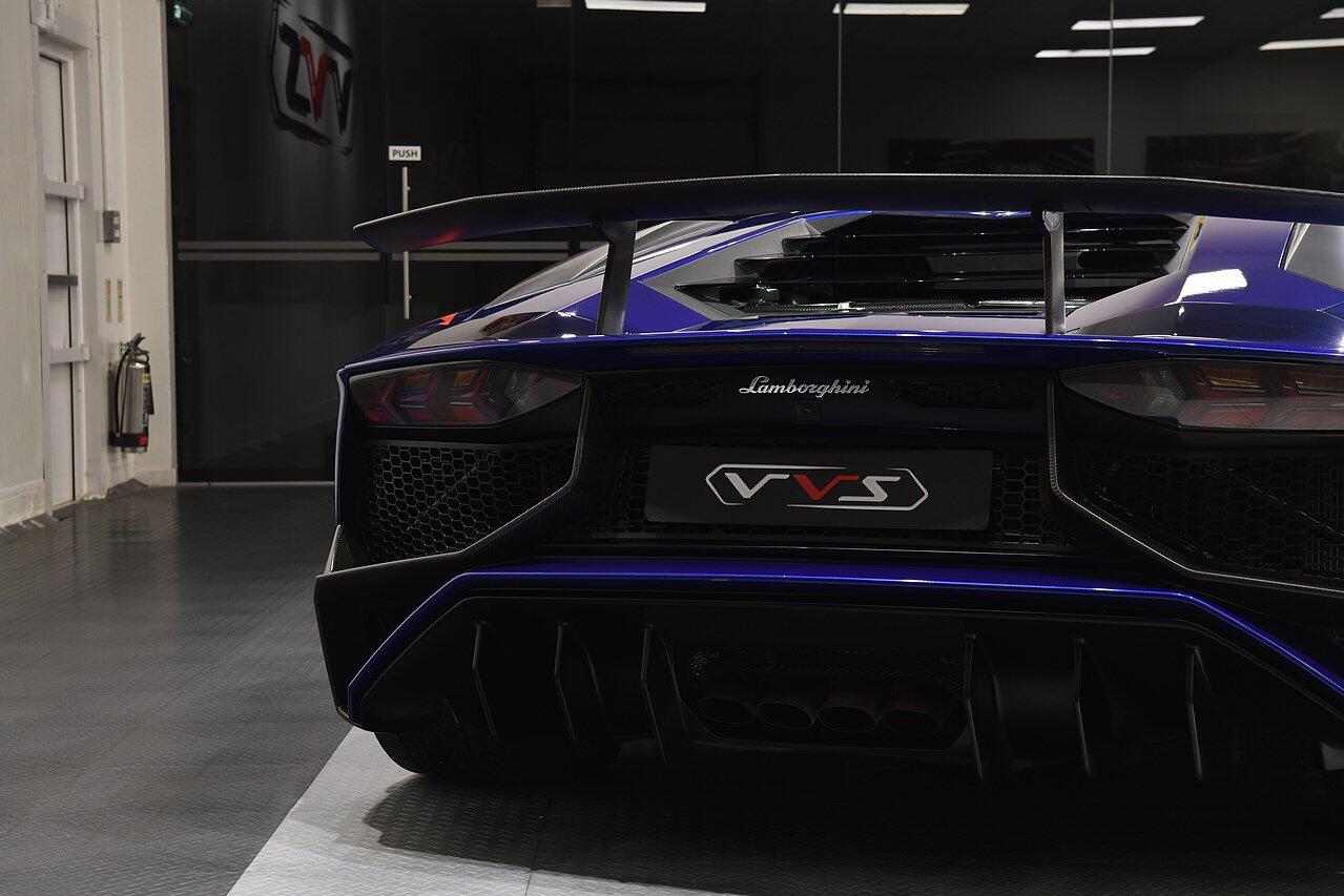 Lamborghini Aventador view 42