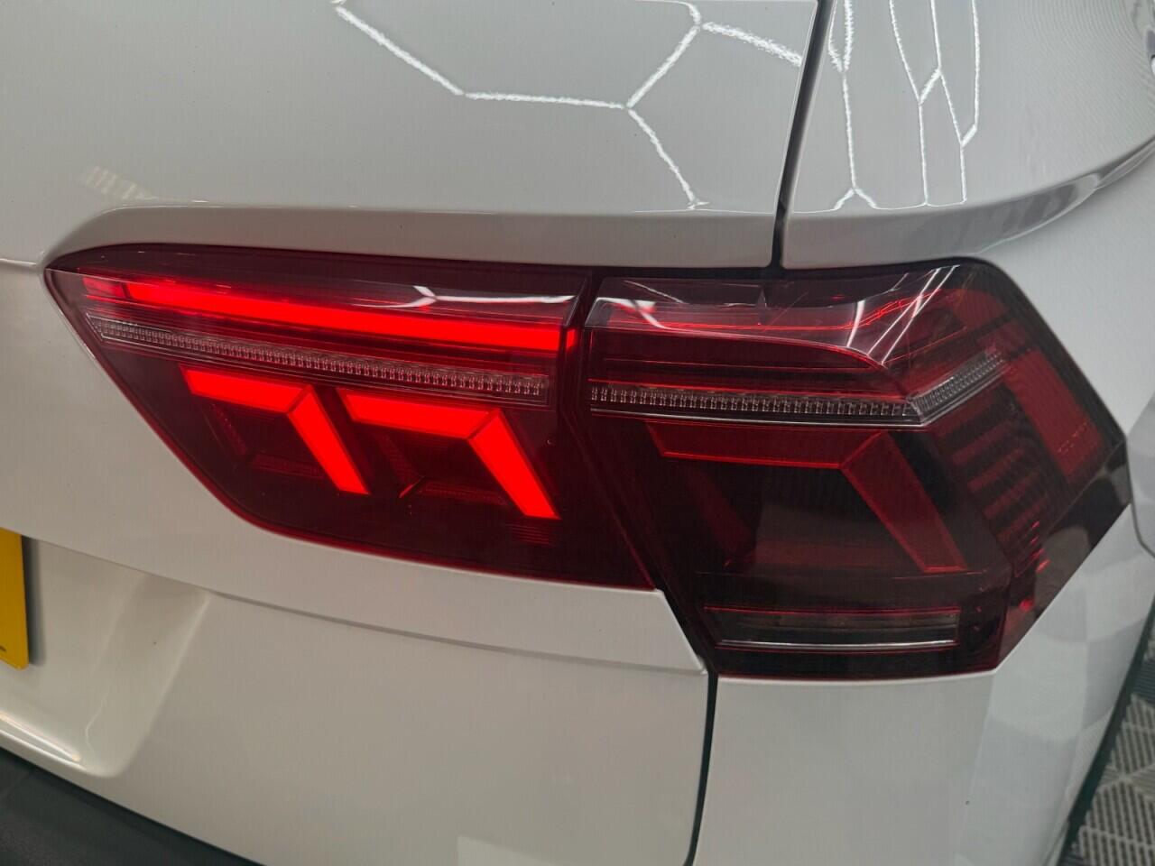 Volkswagen Tiguan Allspace view 40