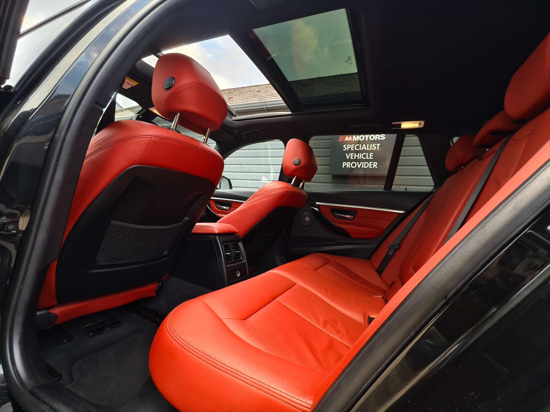 BMW 3 Series view 24