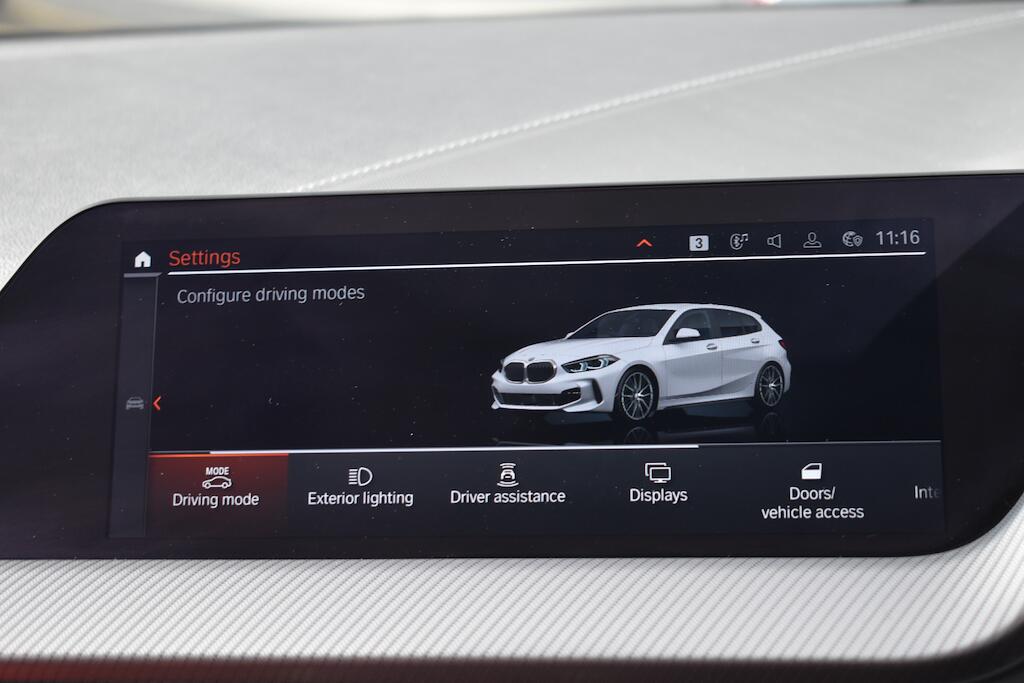 BMW 1 Series view 35