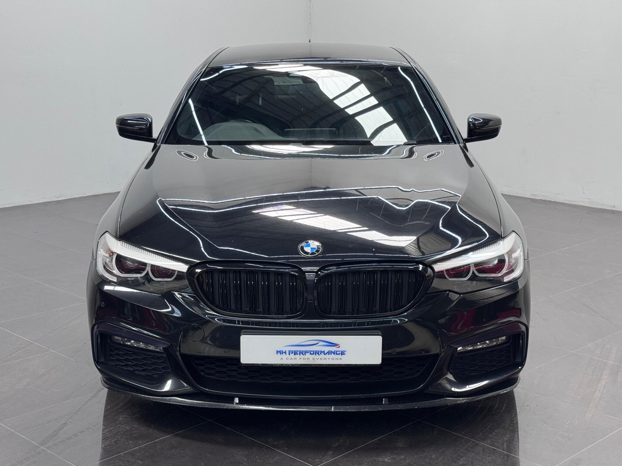 BMW 5 Series view 38