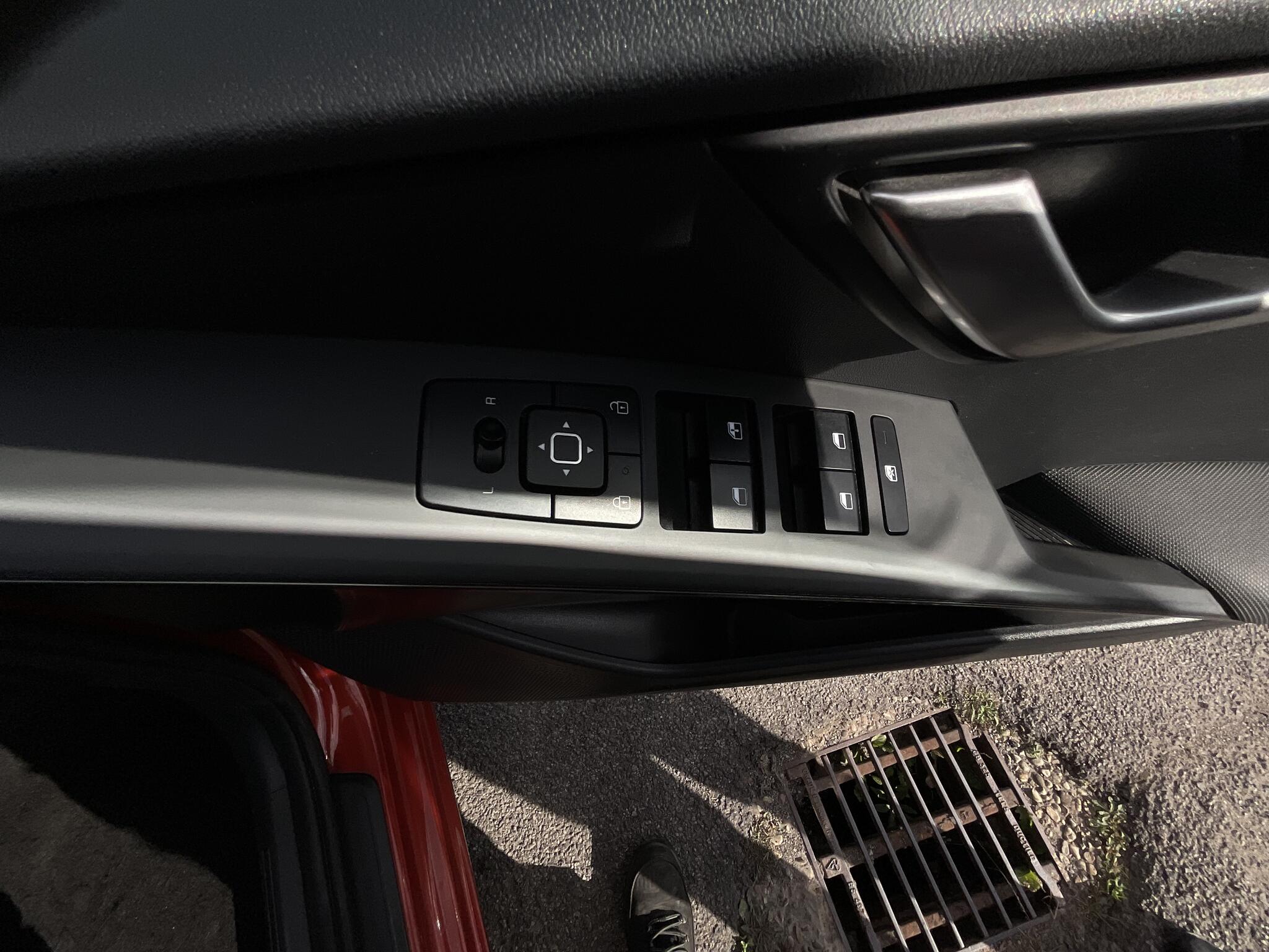 Kia Niro view 30