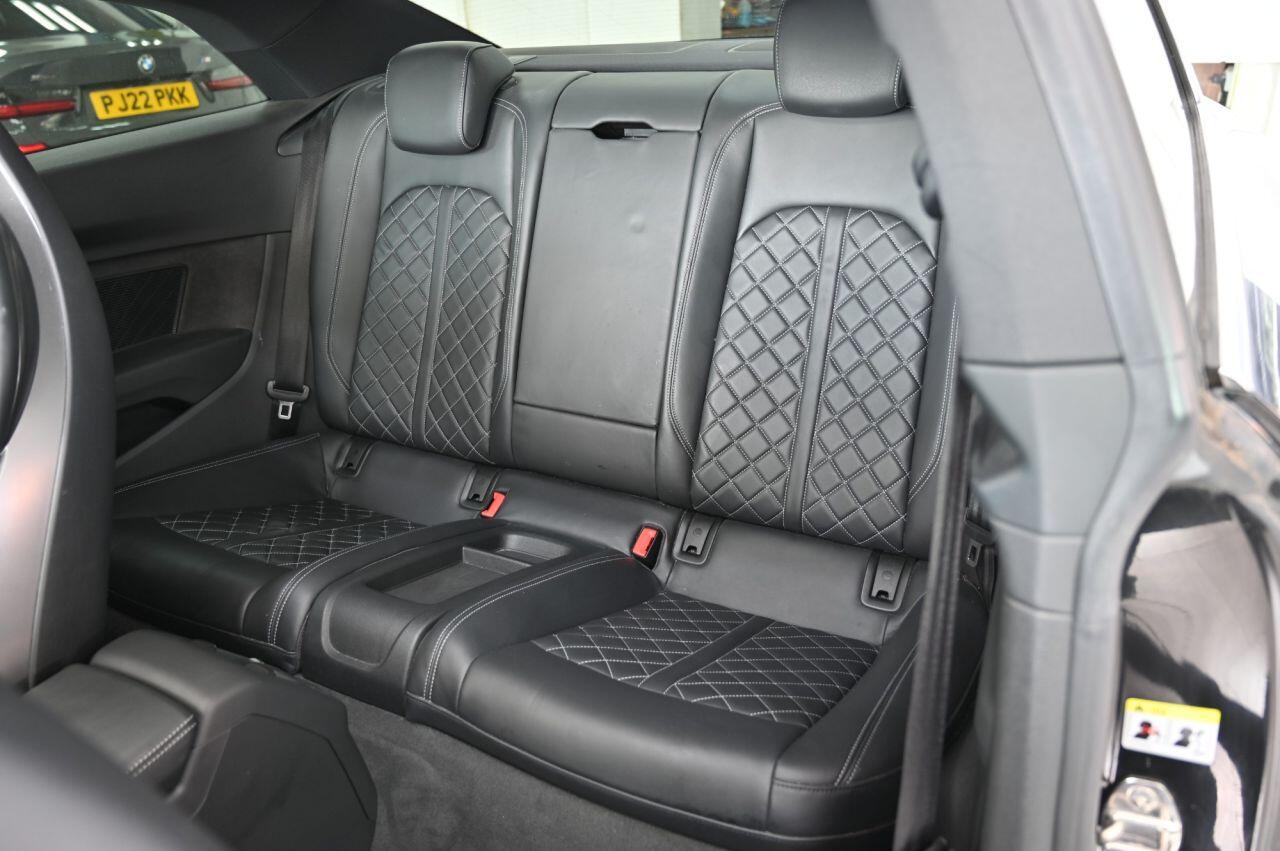 Audi S5 view 15