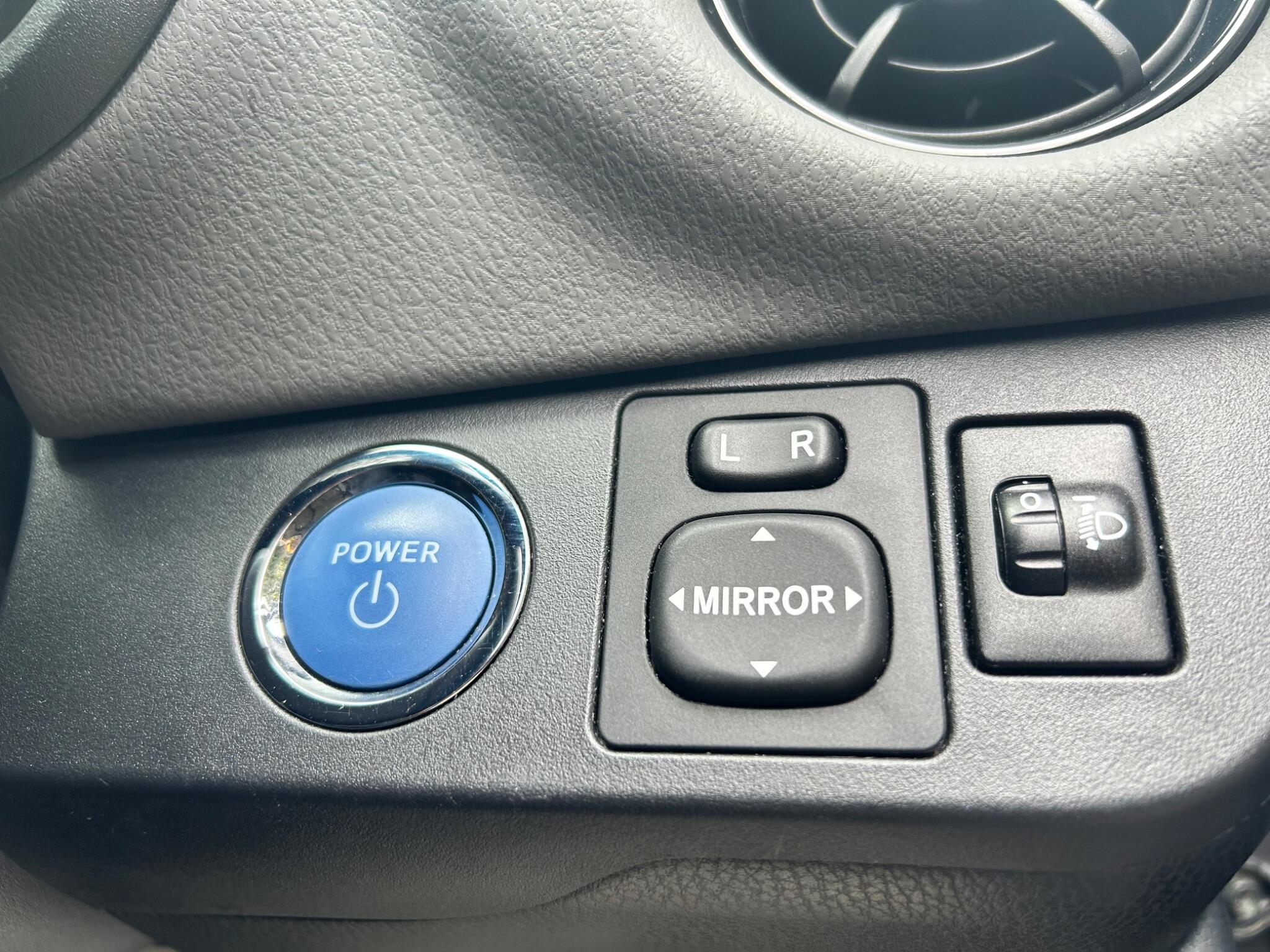 Toyota Yaris view 30