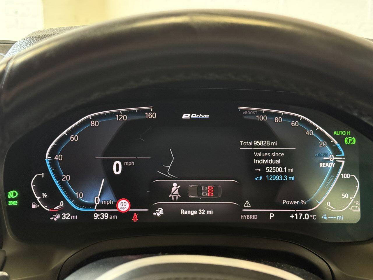 BMW 3 Series view 40