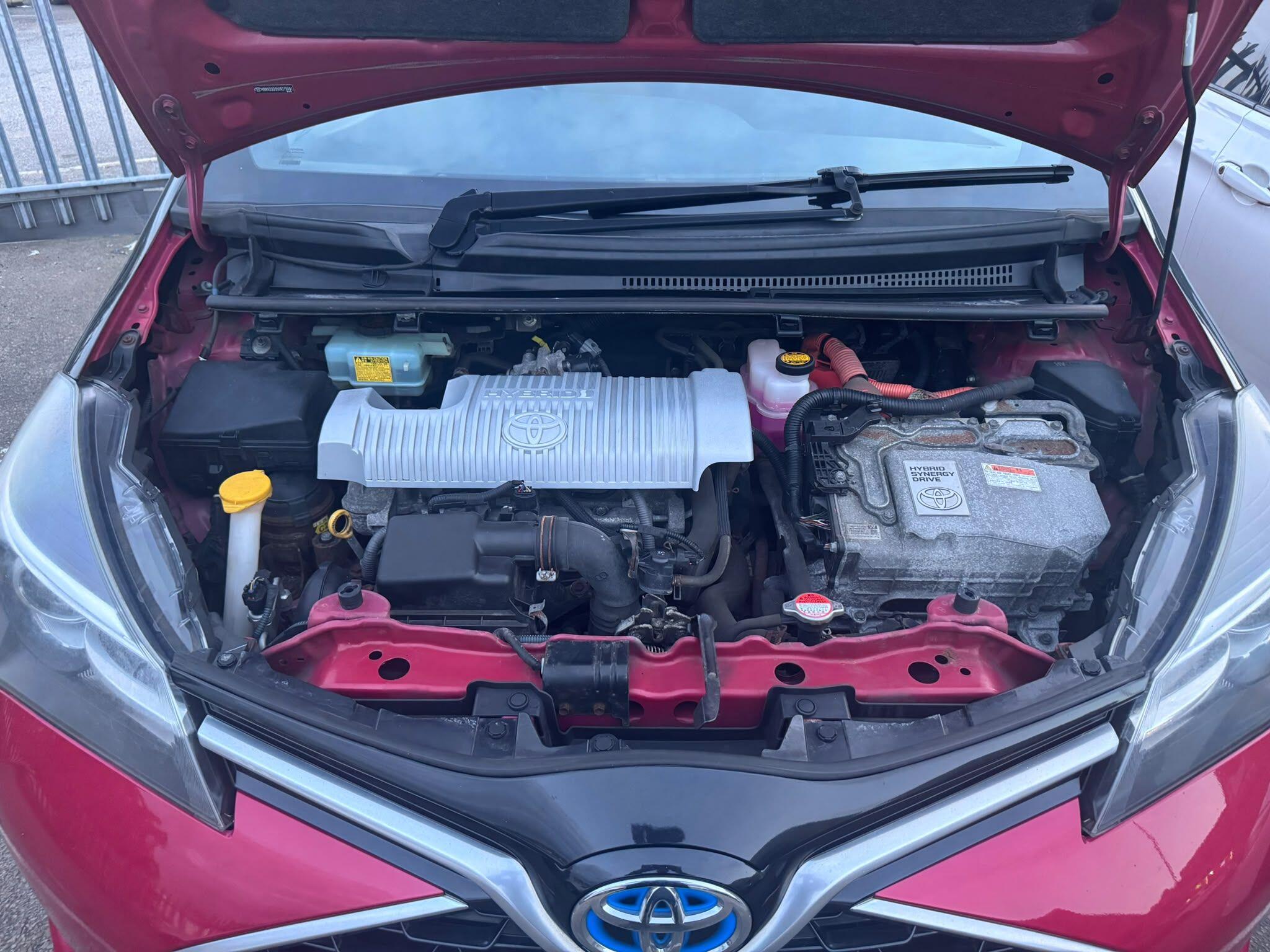 Toyota Yaris view 33