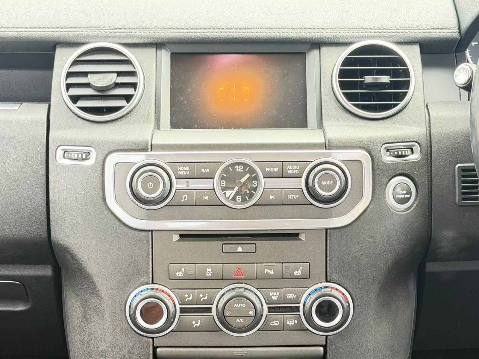 Land Rover Discovery view 26