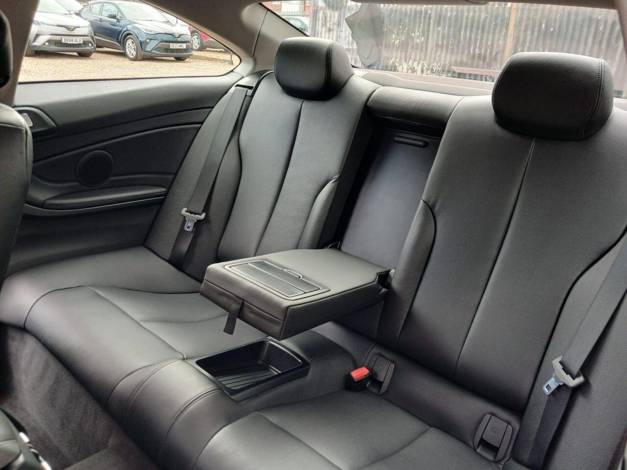 BMW 4 Series view 33