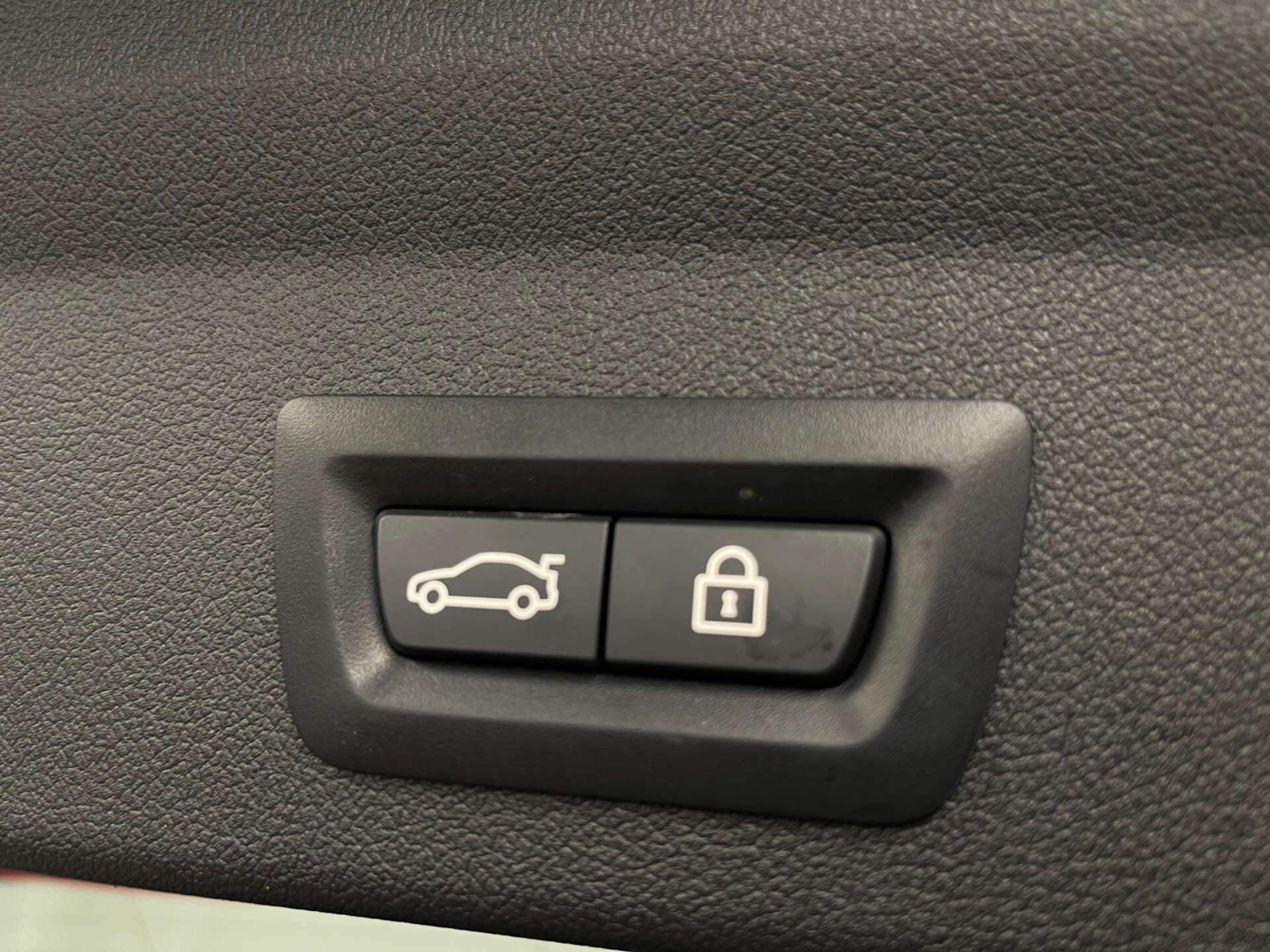 BMW 1 Series view 40