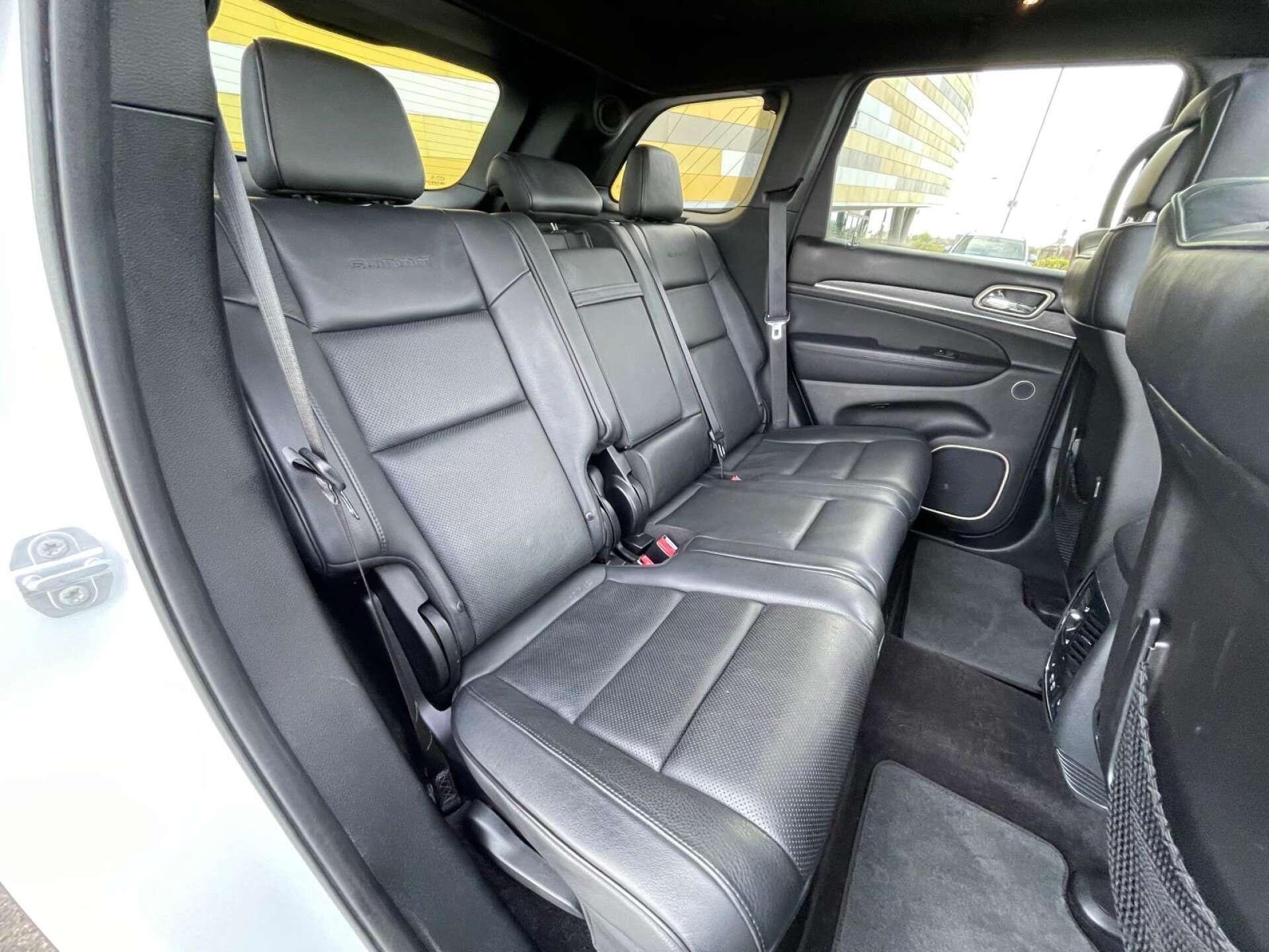 Jeep Grand Cherokee view 46