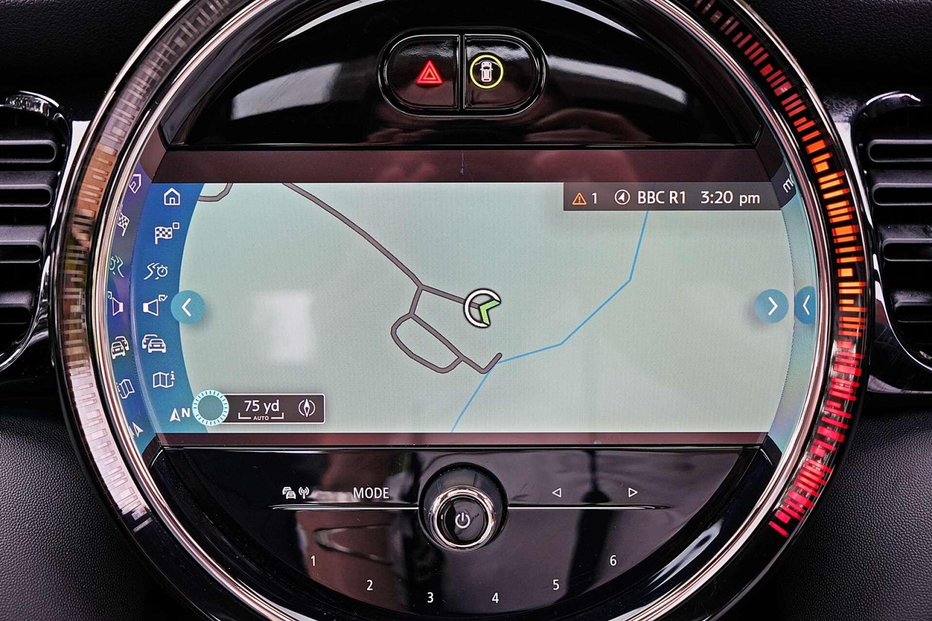 Mini Hatch view 24