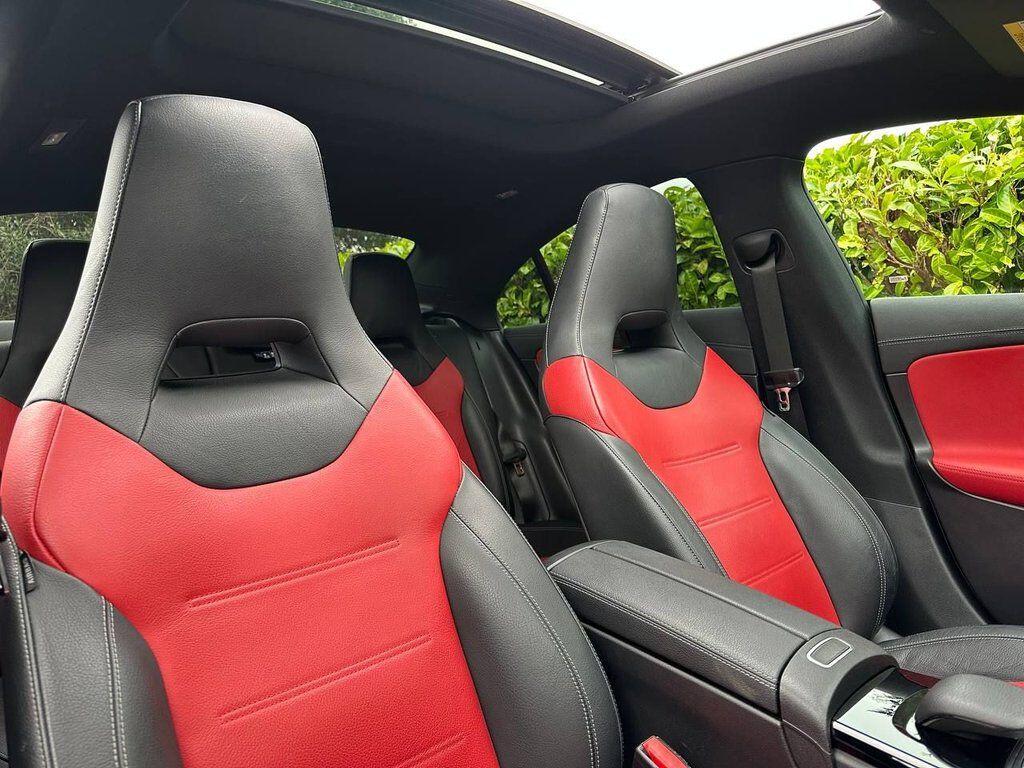 Mercedes-Benz Cla view 11