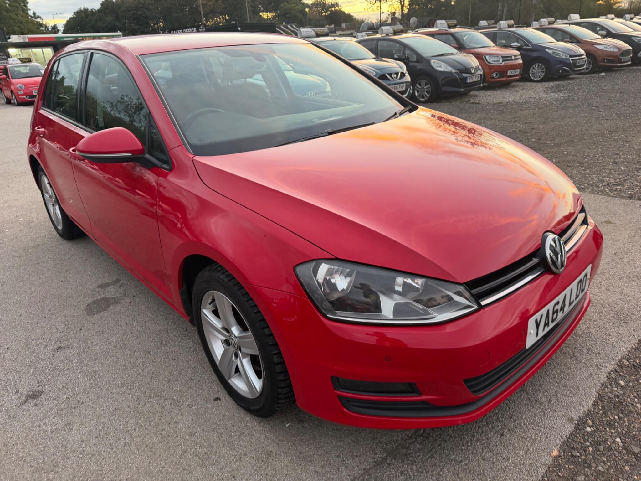 Volkswagen Golf view 6