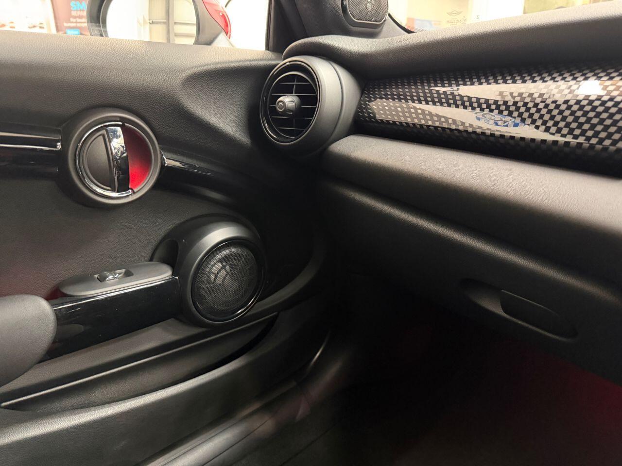Mini Cooper view 45