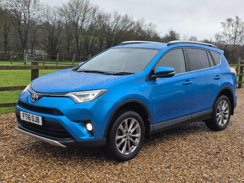 2016 Toyota RAV4 image 15