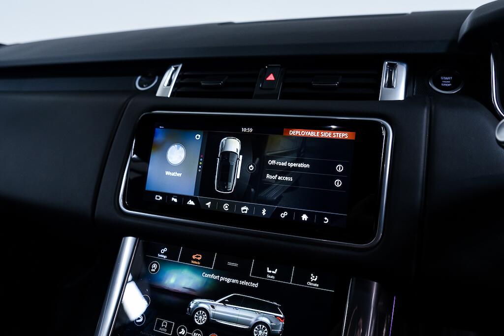 Land Rover Range Rover Sport view 34