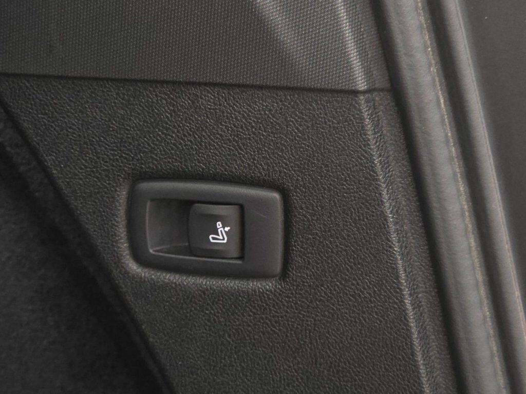 BMW 5 Series view 101